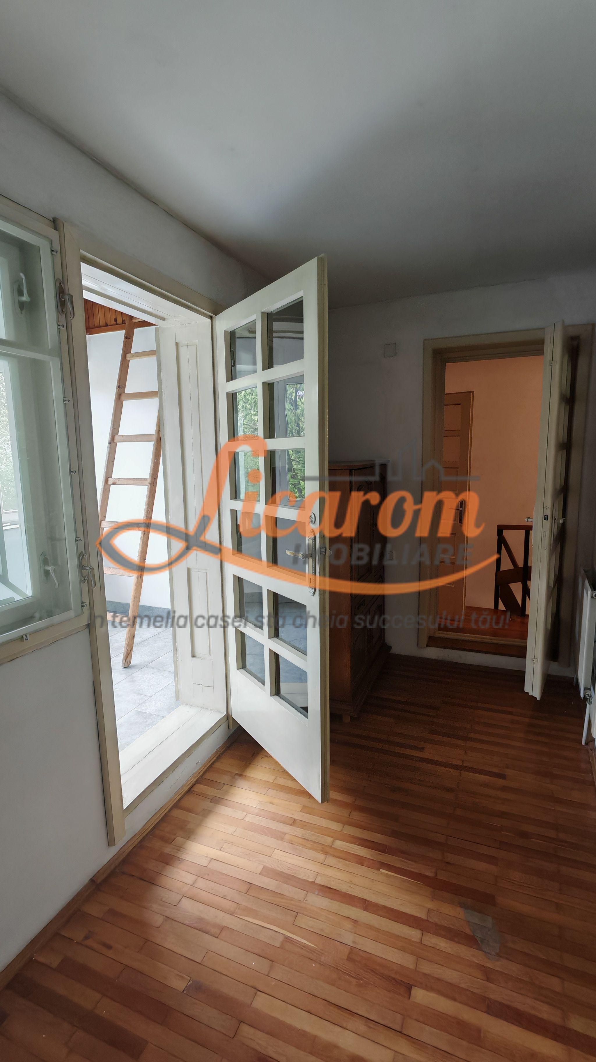 Casa PRETABILA DESTINATIE COMERCIALA,Brasovul Vechi,P+E, 3 cam - 10