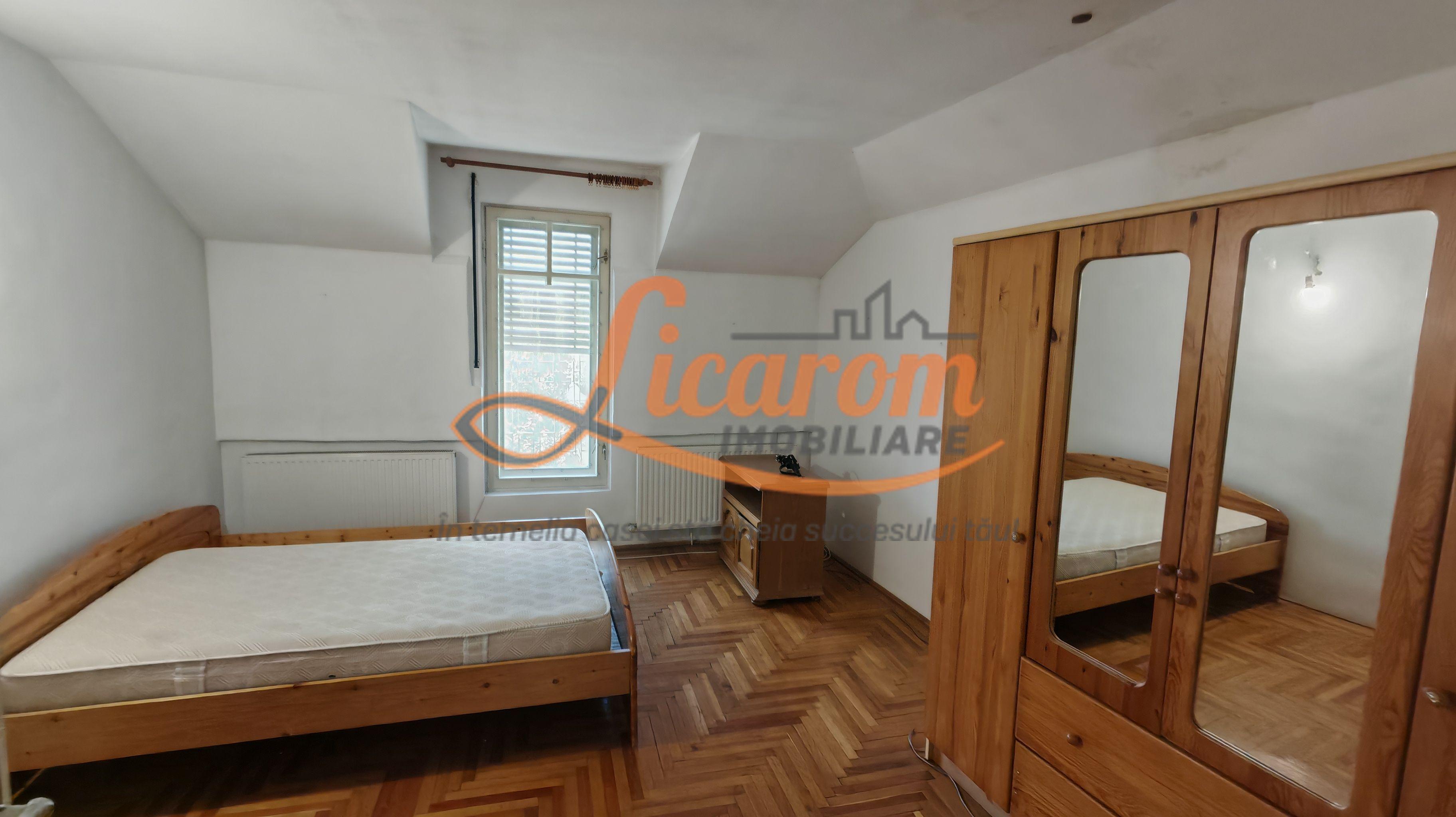 Casa PRETABILA DESTINATIE COMERCIALA,Brasovul Vechi,P+E, 3 cam - 11