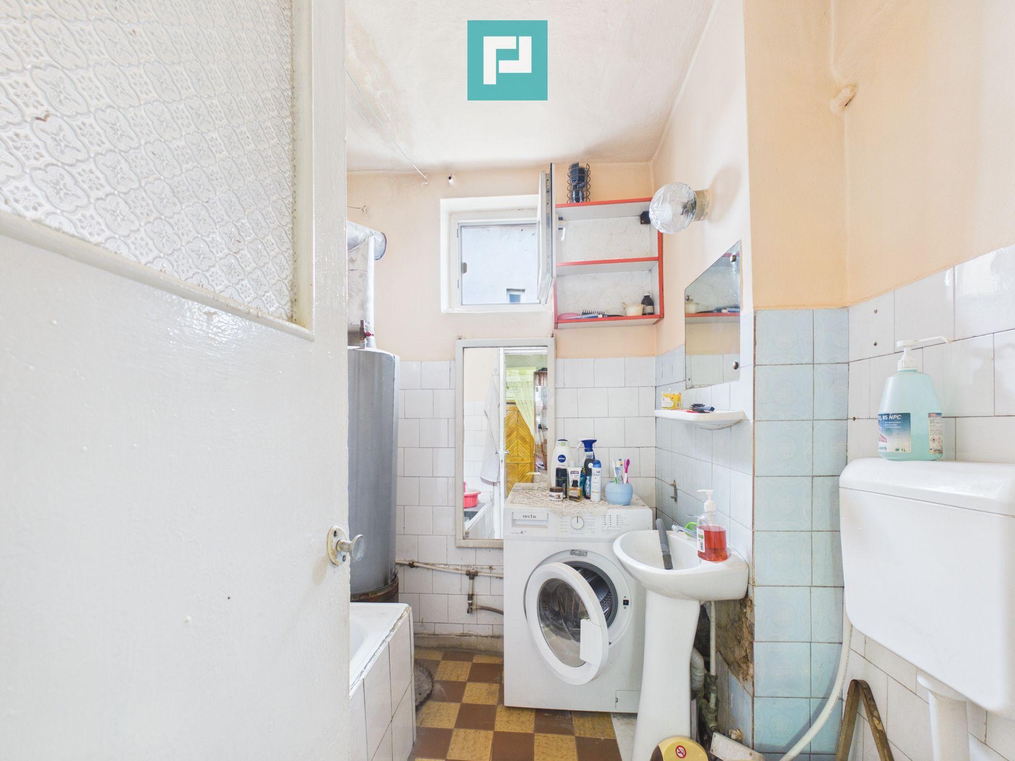 Apartament cu 3 camere zonă centrala în Lipova - 6