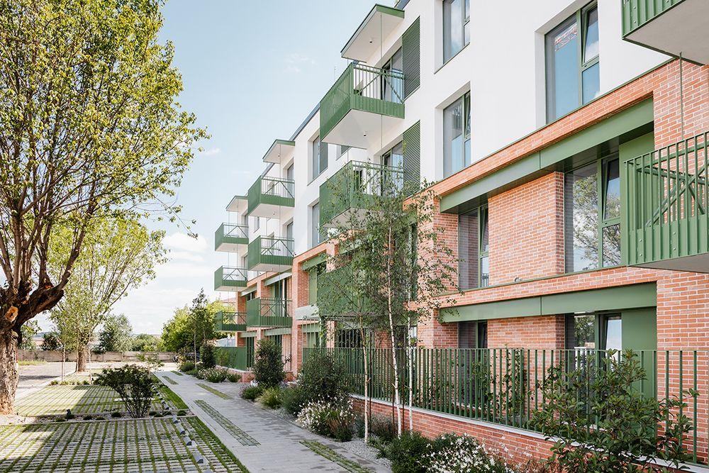 Apartament premium 3 camere în Țiglari cu vedere la lac și terasă - 1