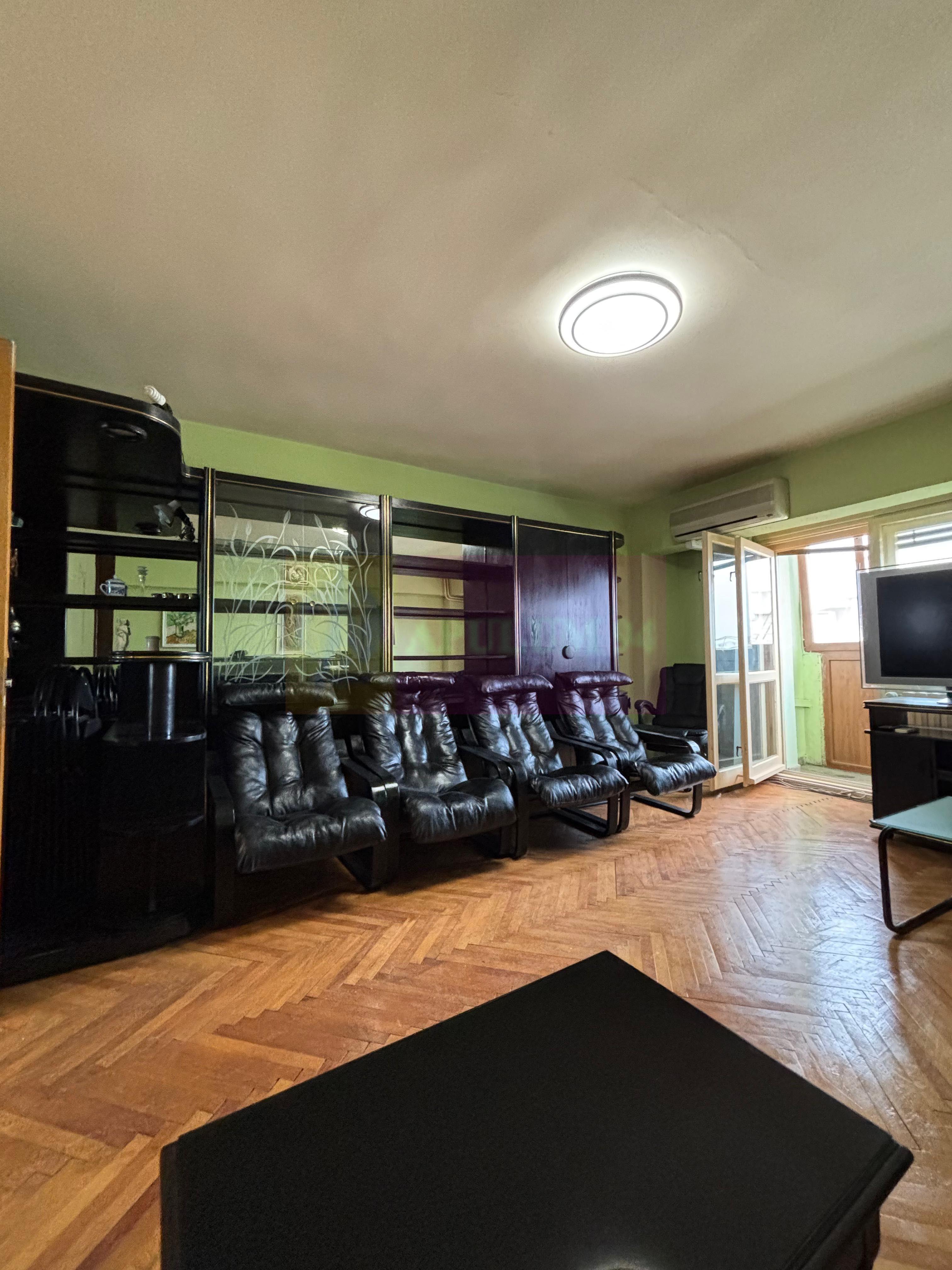 Apartament 3 camere Decebal stradal - 3