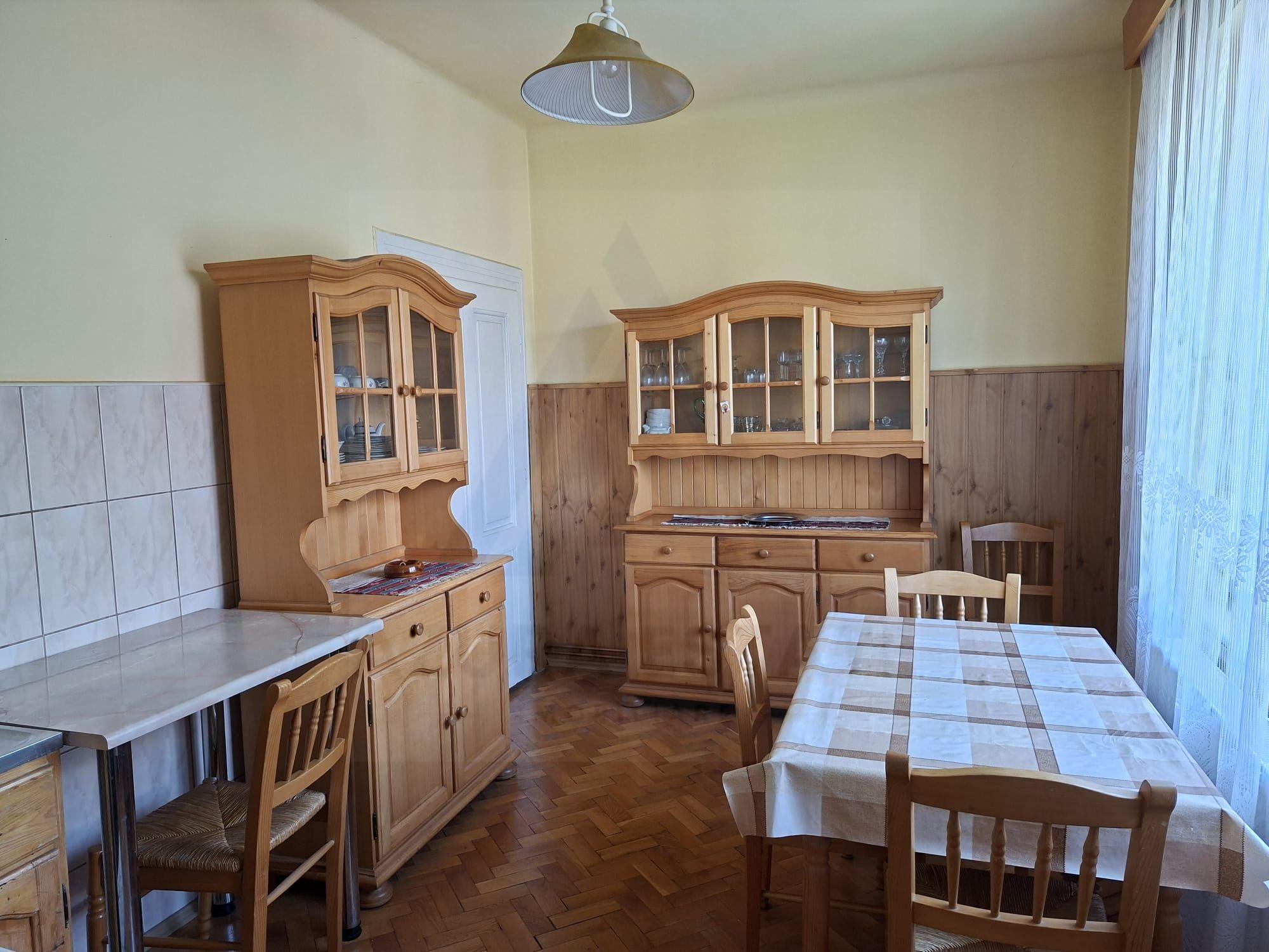 Apartament 4 camere 110 mp utili cu teren aferent si 2 bai Central - 4