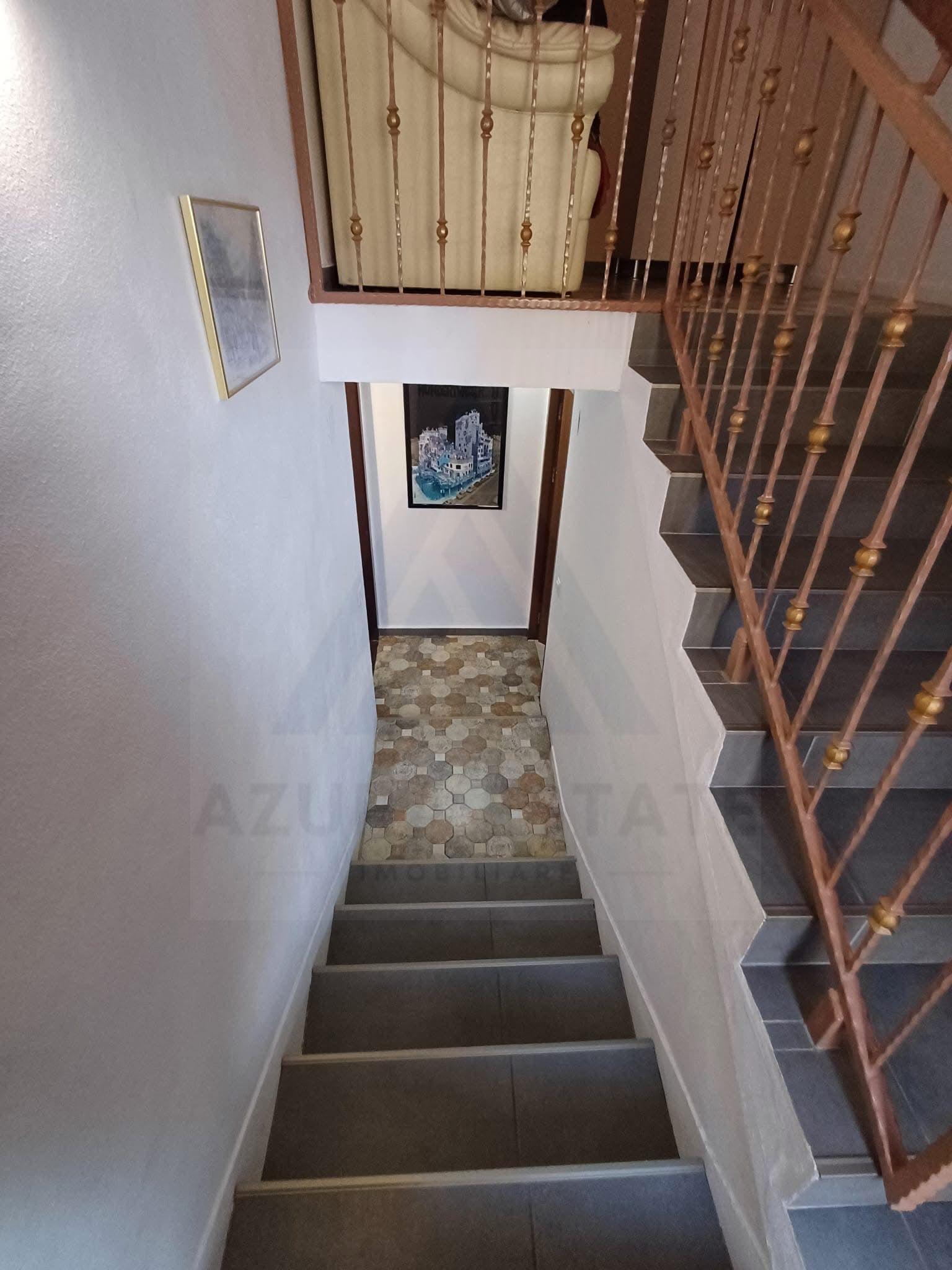 Casă versatila intretinuta 143 mp utili 5 camere 3 bai pivnita Lazaret - 17