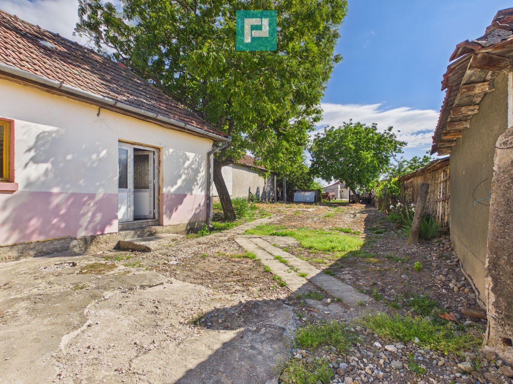 Casă 115 mp cu teren 700 mp în Rontău - 4
