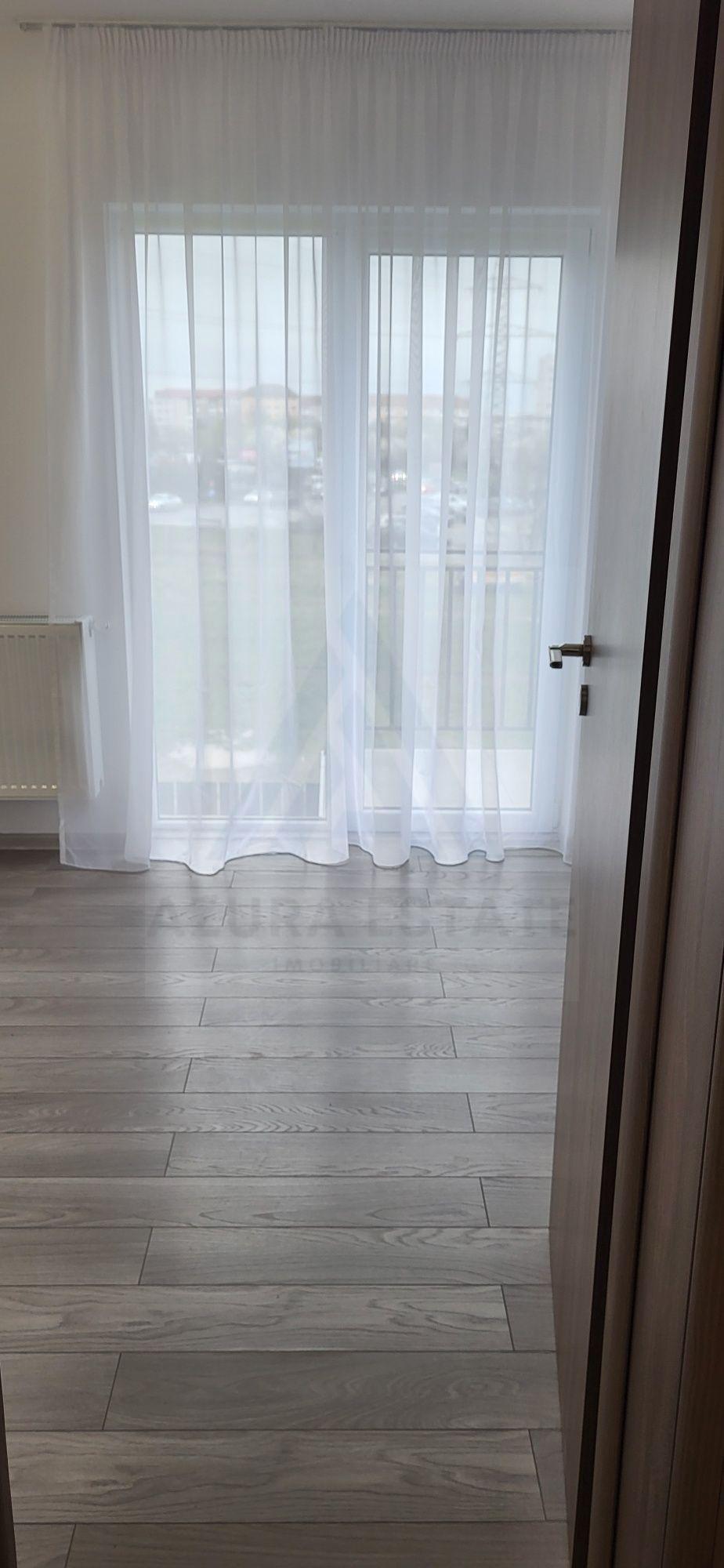 Apartament 3 camere 3 balcoane etaj 1 parcare zona Calea Cisnadiei - 3