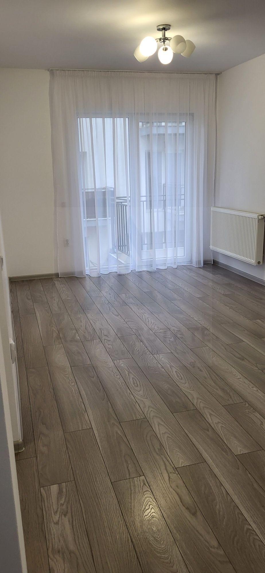 Apartament 3 camere 3 balcoane etaj 1 parcare zona Calea Cisnadiei - 4