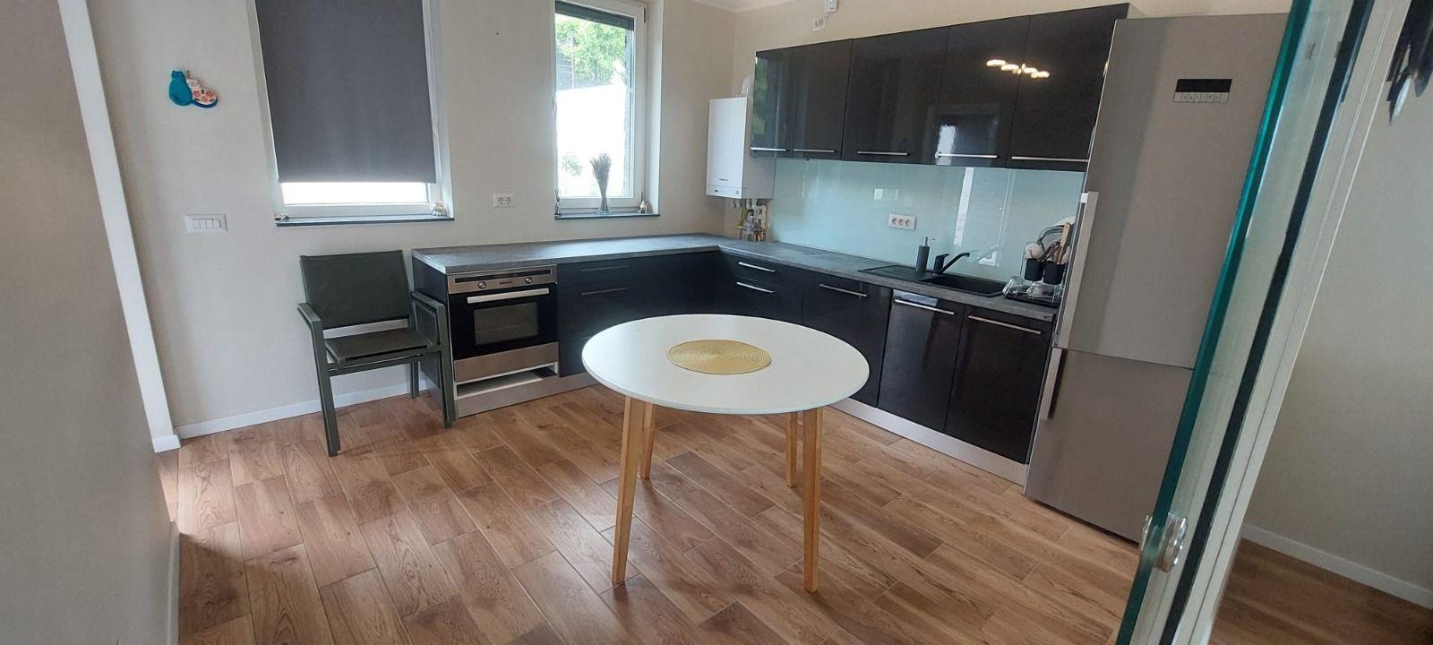 De vânzare casă premium tip duplex, vedere spre Lacul Brates - 12