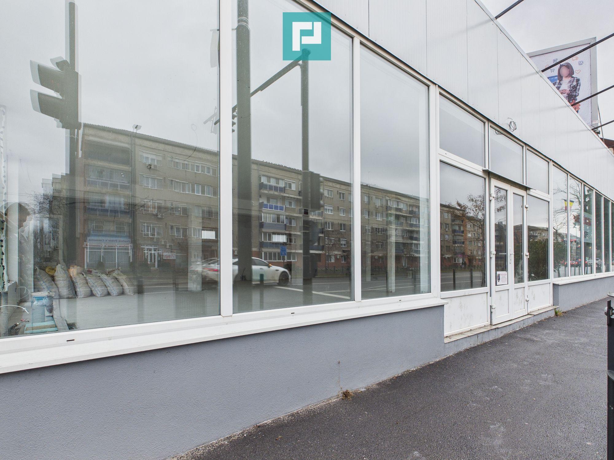 Spațiu comercial 200mp + 90mp mansarda - Cantemir - 2
