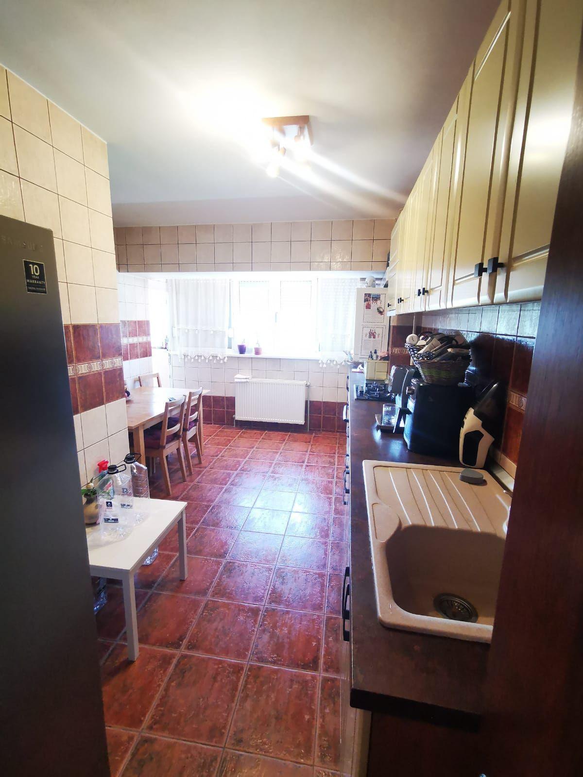 De vanzare apartament cu 3 camere, 91 mp -Ultimul Leu - 8