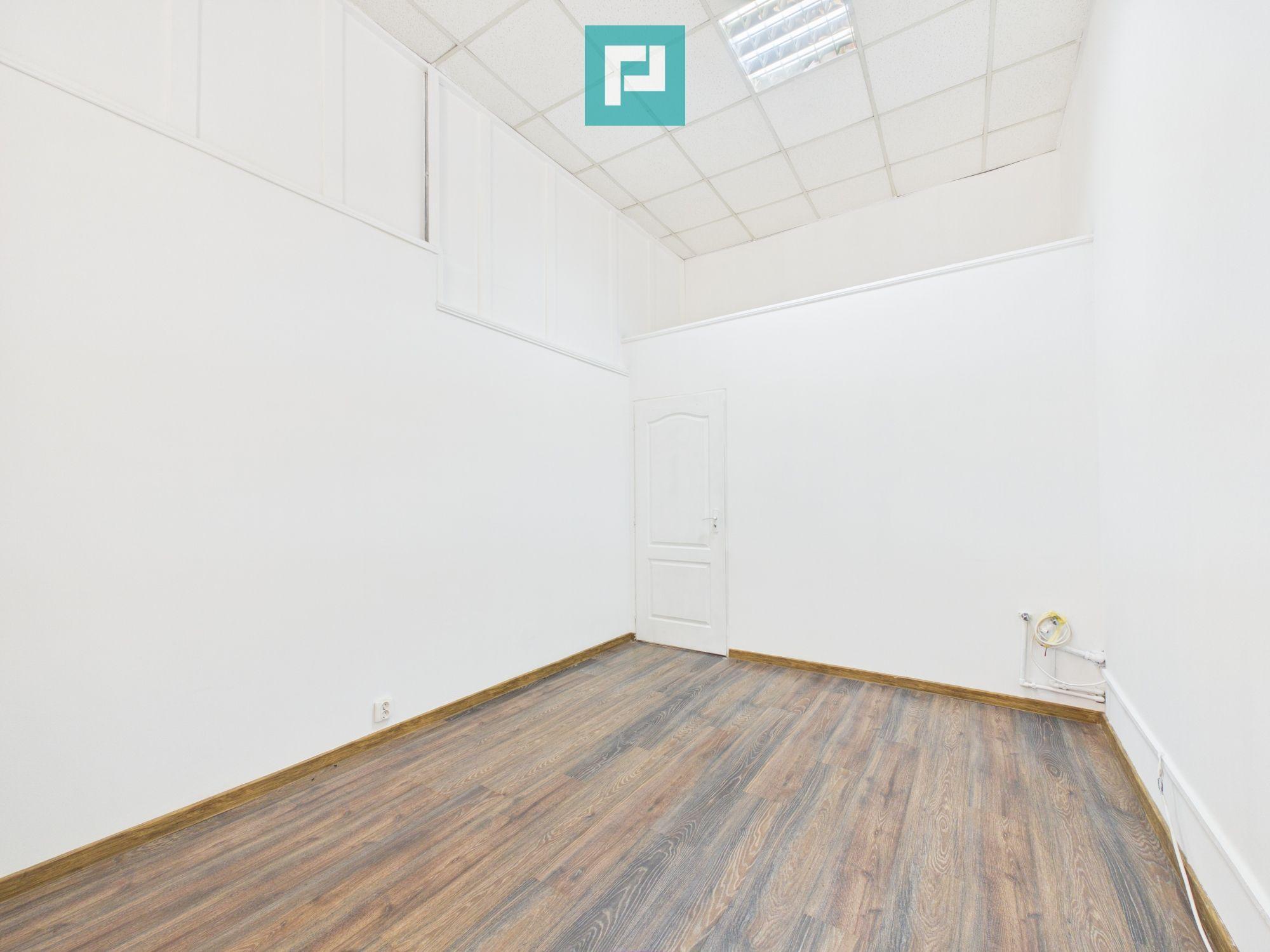 Spațiu comercial pentru închiriere, zona UTA - 12