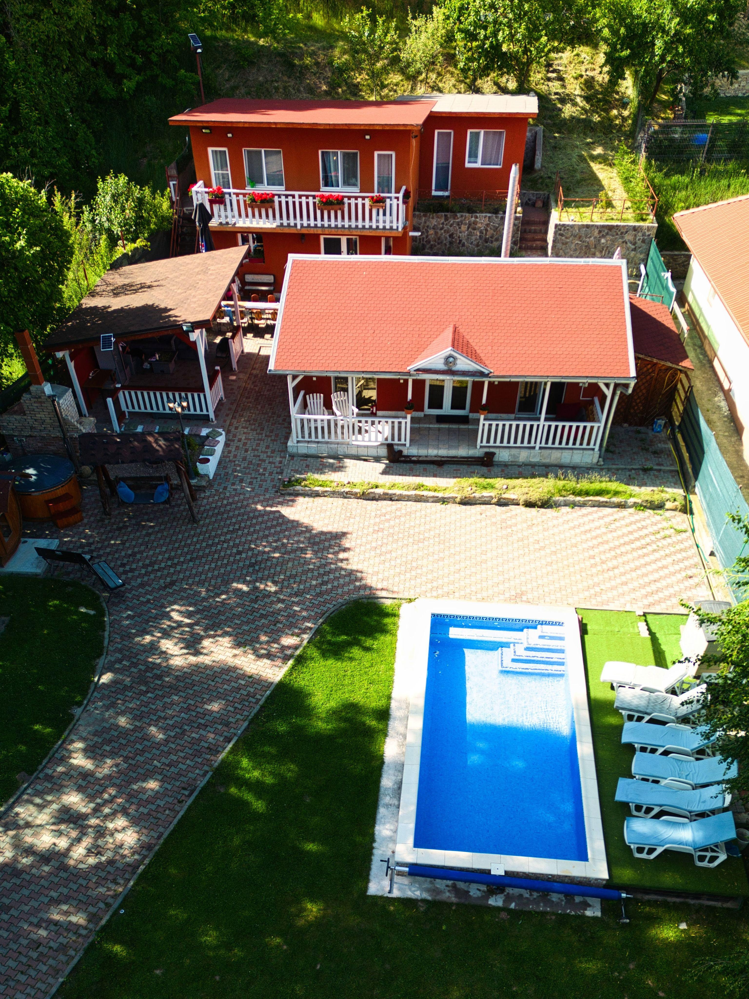 Casa in Feleacu, 1.582 mp teren intravilan. Se accepta schimburi. - 3