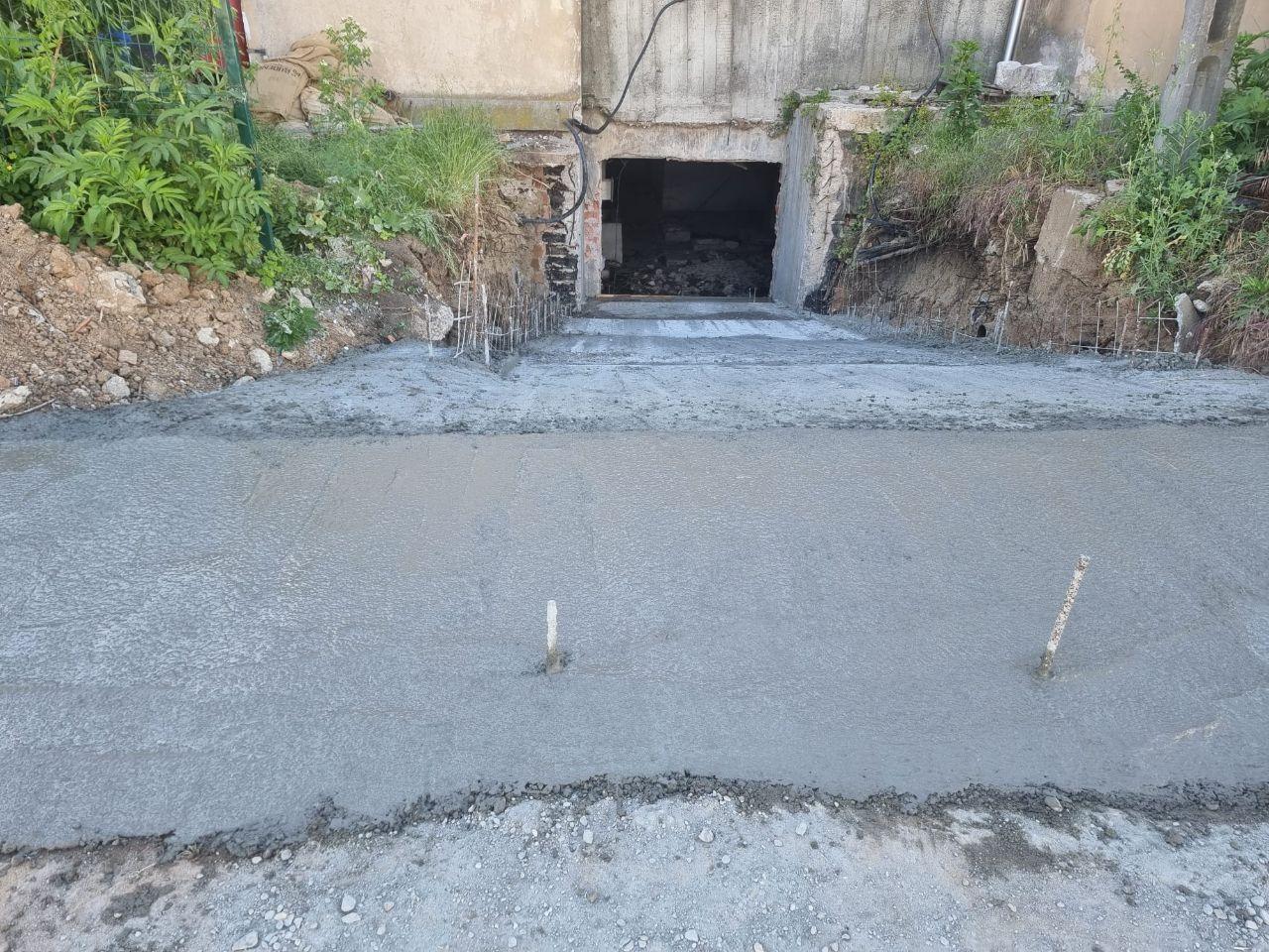 Drumul intre Tarlale spatiu 550 mp - 2