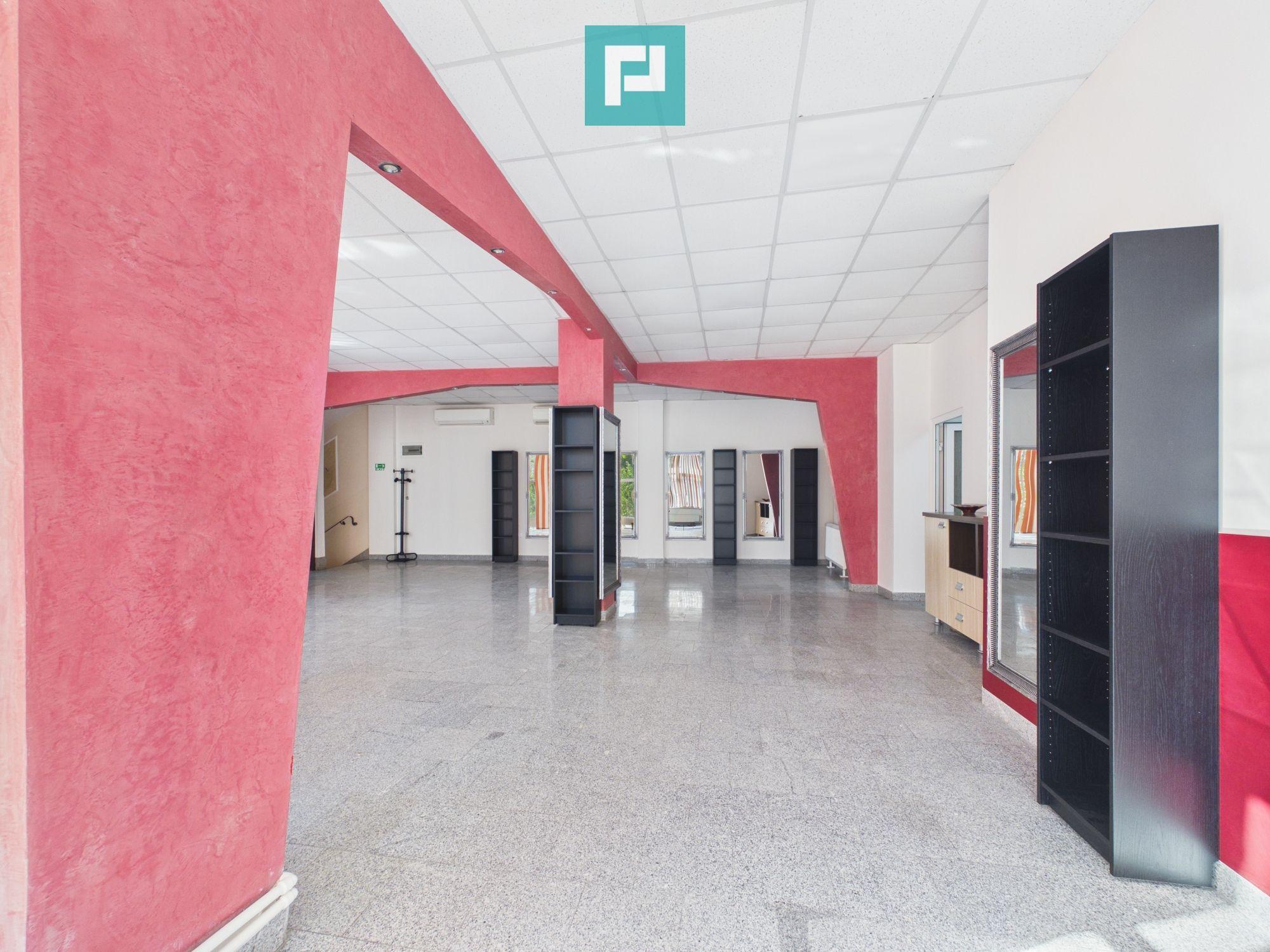 Spațiu comercial de închiriat, zona Vlaicu - 15