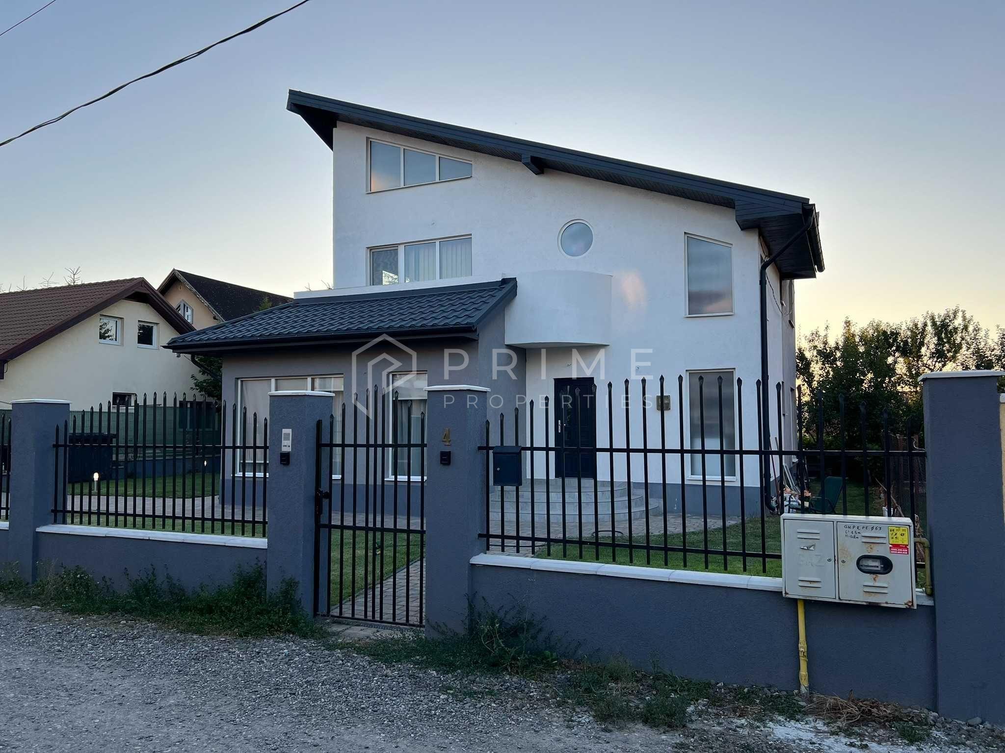 DE VÂNZARE: Casă Modernă „La Cheie” (175 mp) | 7 Noiembrie - 3