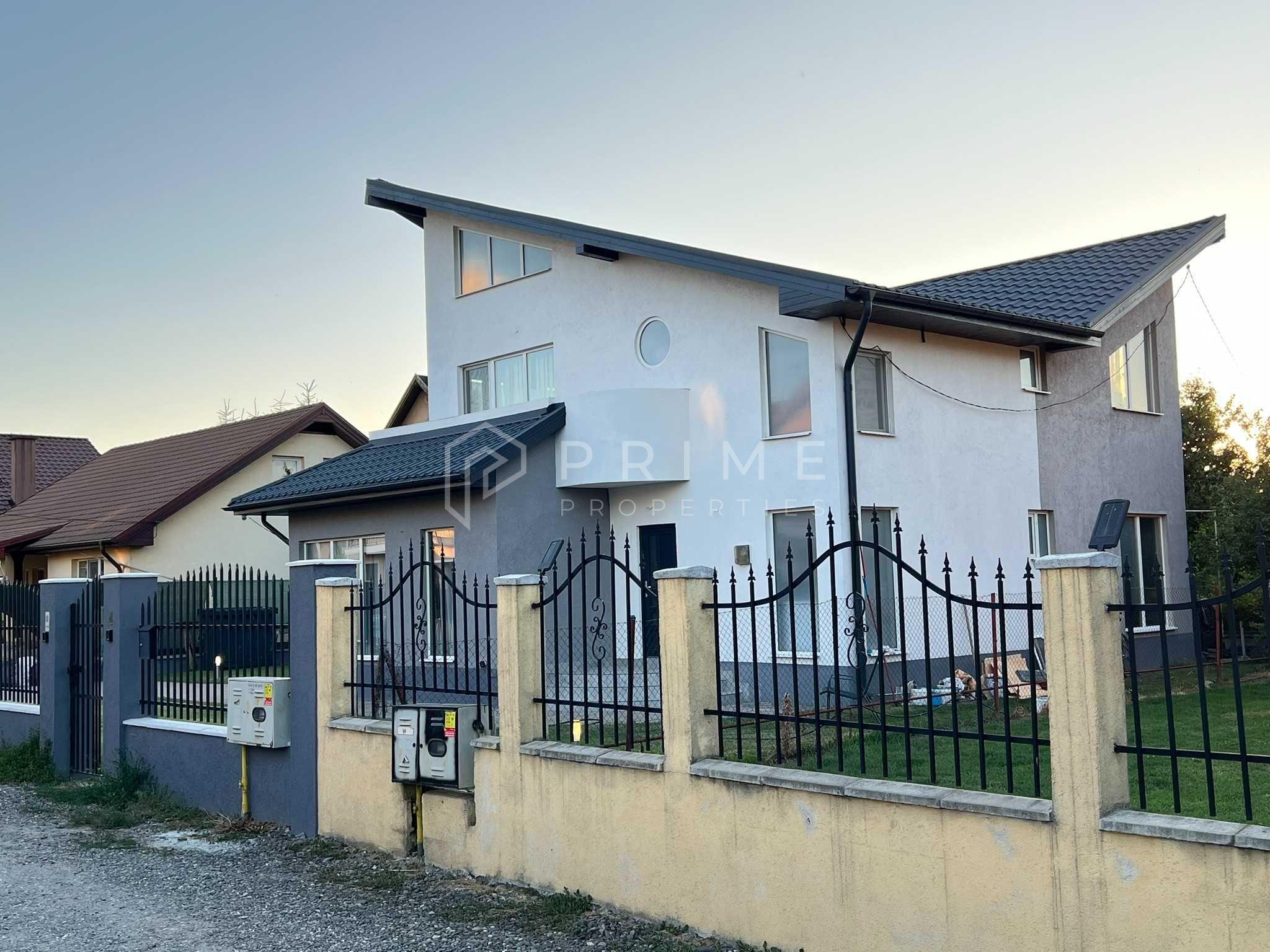 DE VÂNZARE: Casă Modernă „La Cheie” (175 mp) | 7 Noiembrie - 1