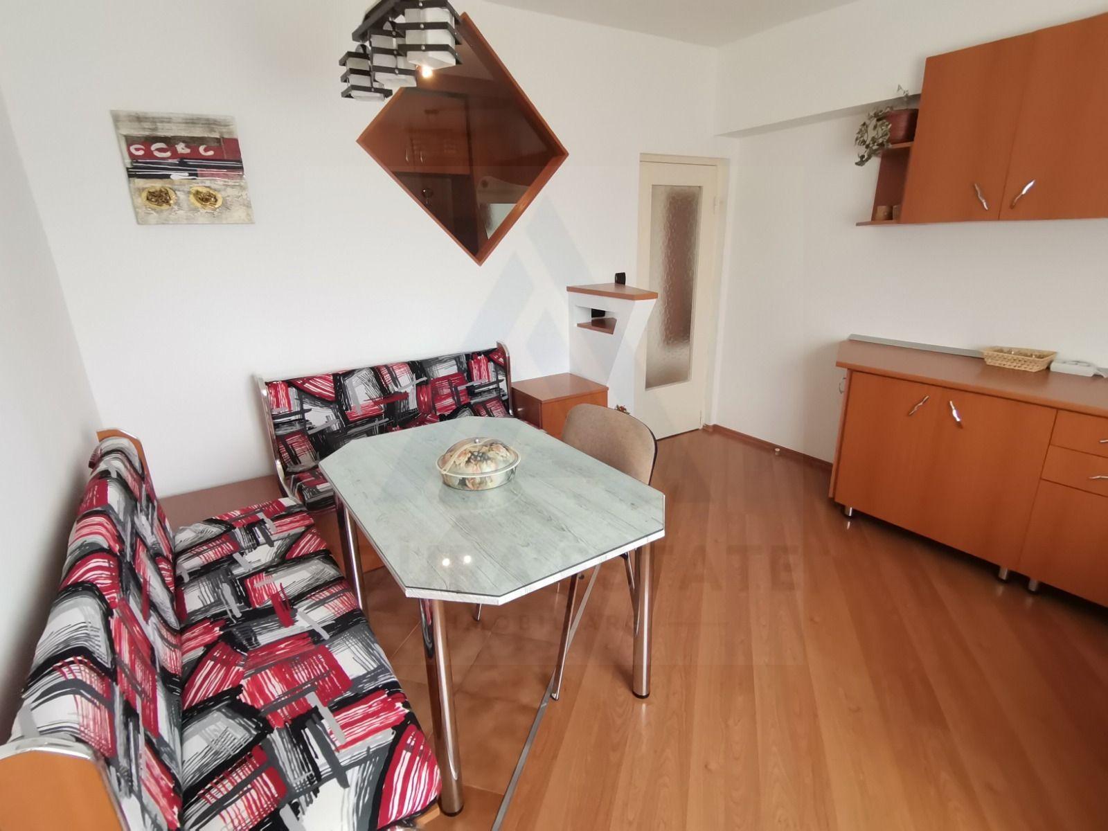 Apartament 4 camere 90 mp utili 2 băi 3 balcoane zona Ultracentrală - 8