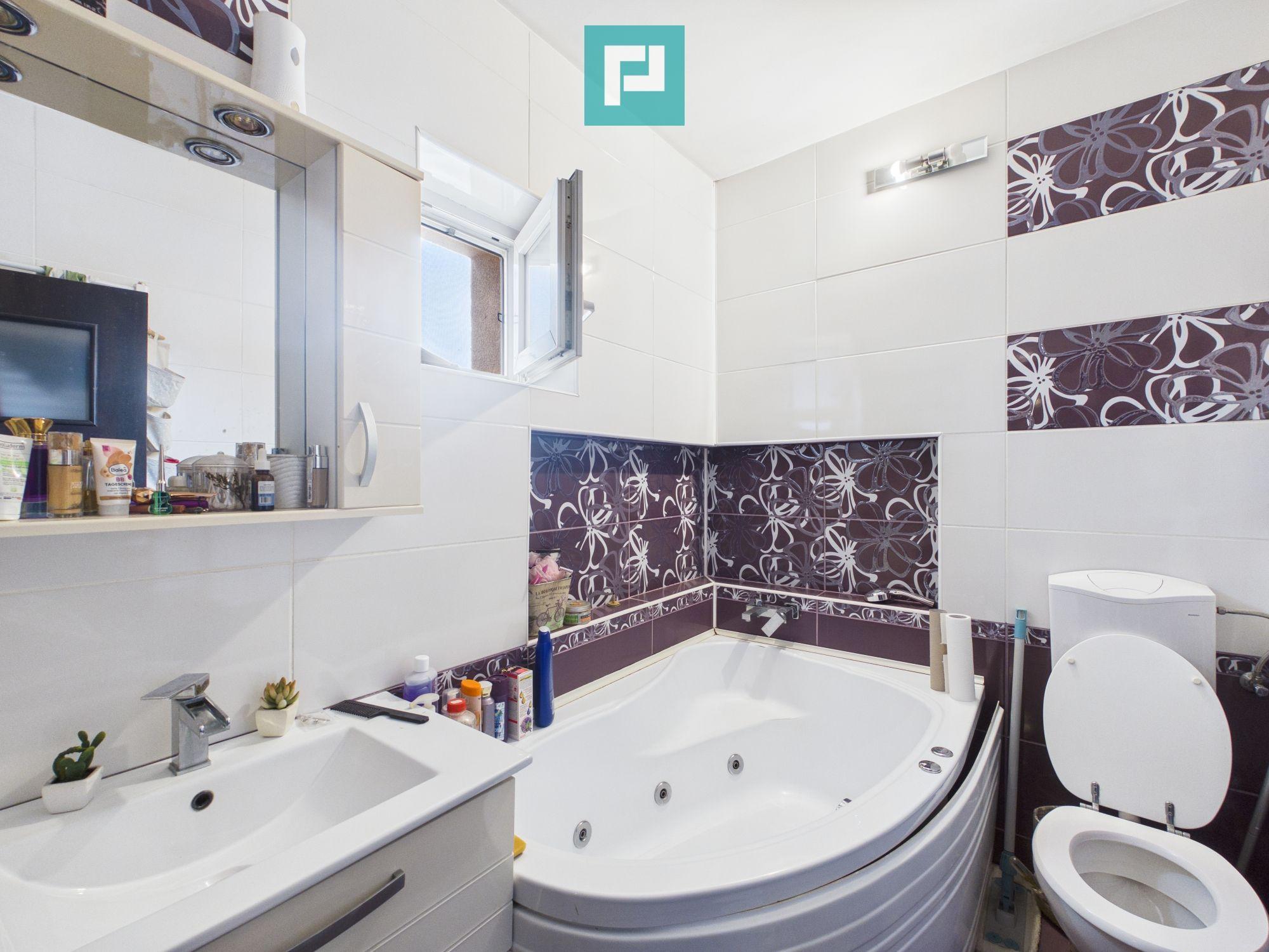 Apartament la Casă cu Curte Proprie, Zona Gării - 7
