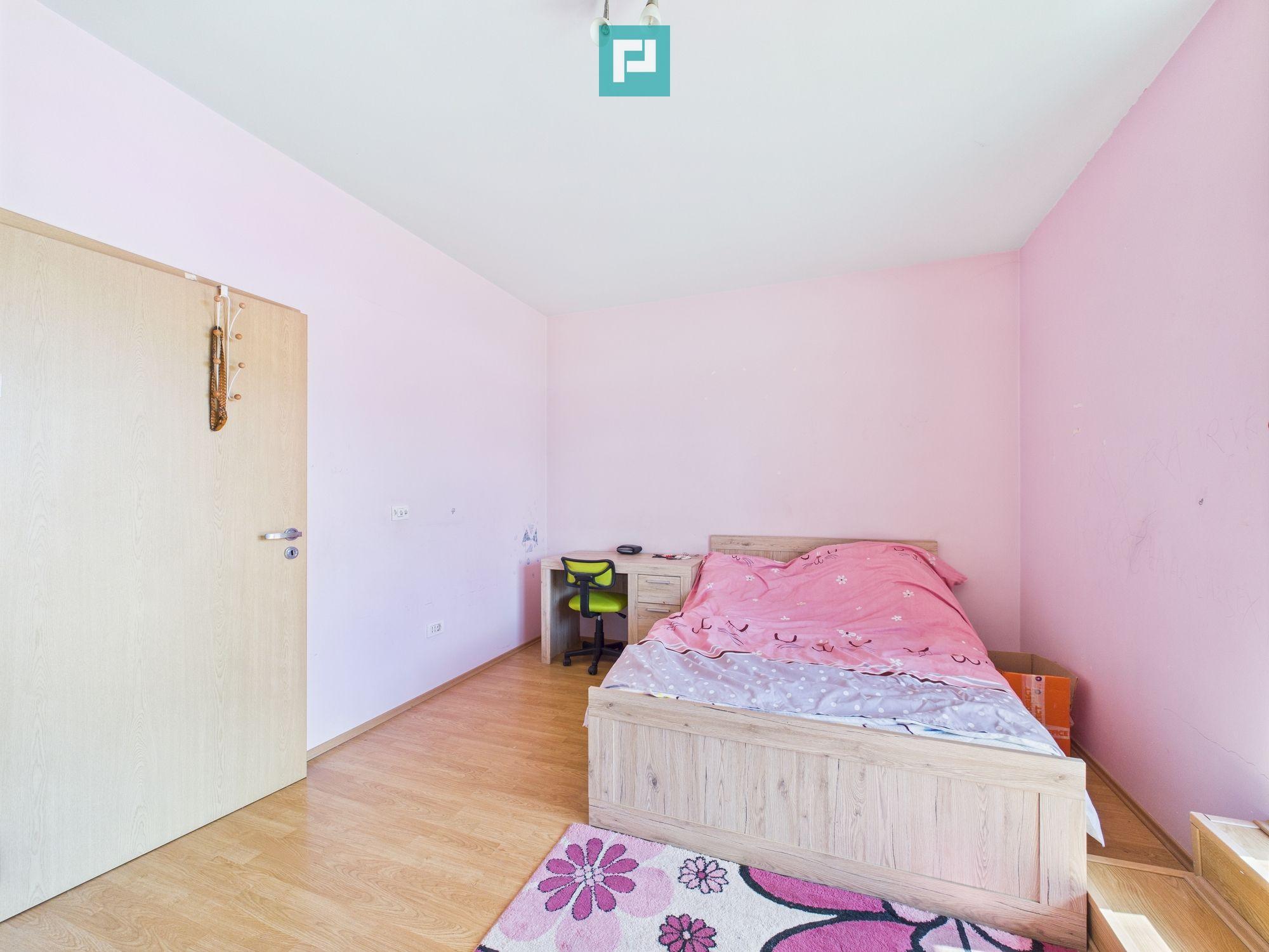 Casă în Mehala - Ideală pentru două familii - 3