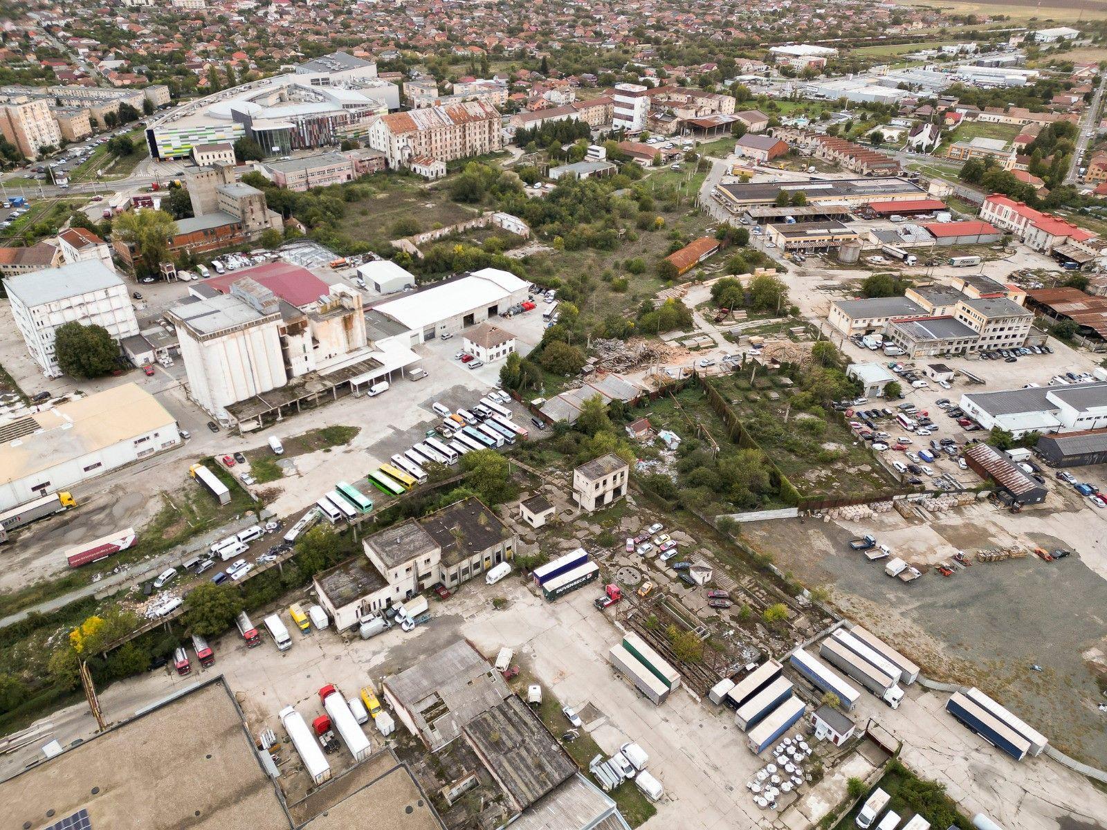 Clădiri industriale, teren 6820mp, strada Poetului - 9