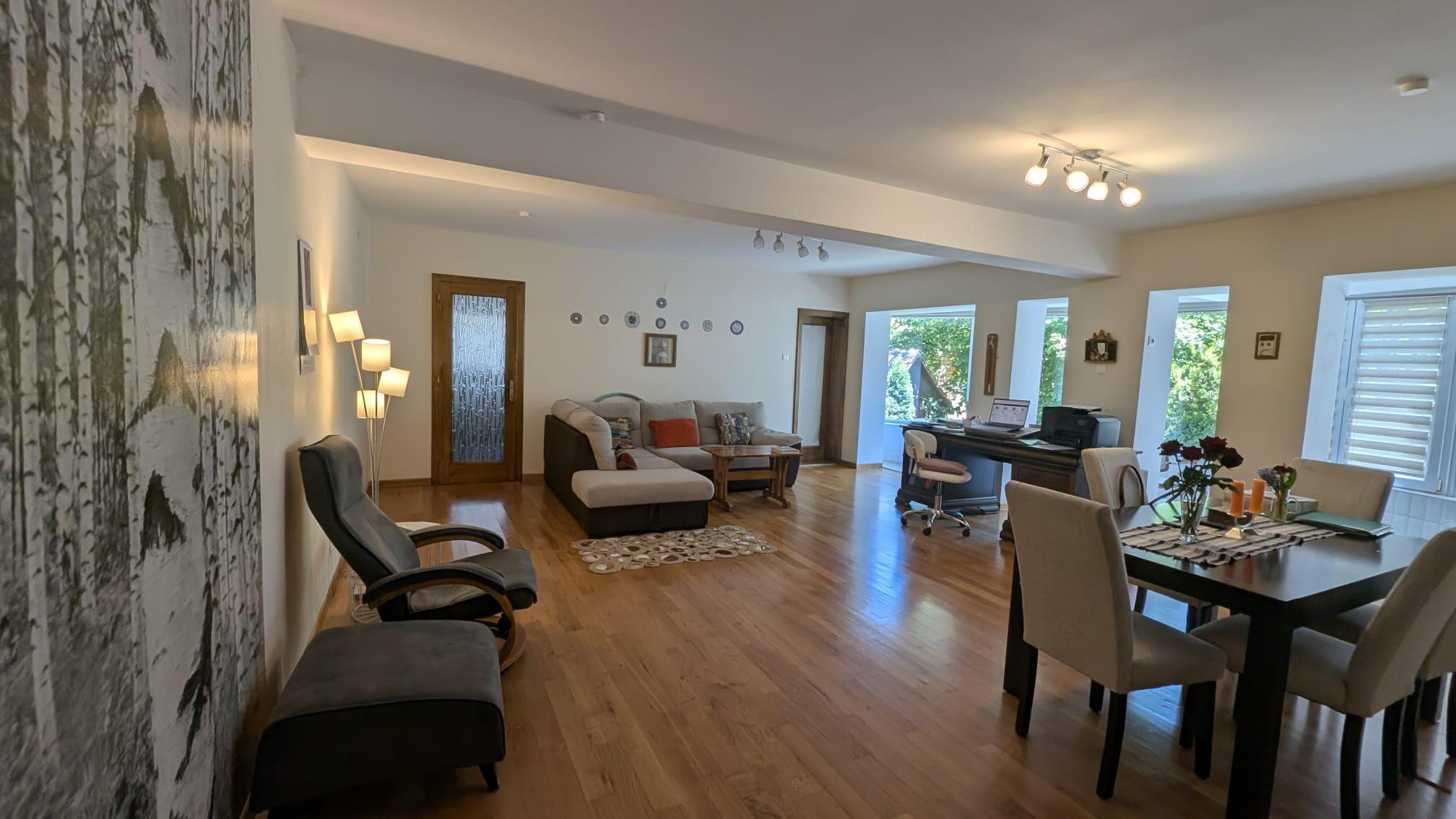 Apartament 3 cam, 100 mp la casa cu gradina si loc parcare zona Negoi - 2