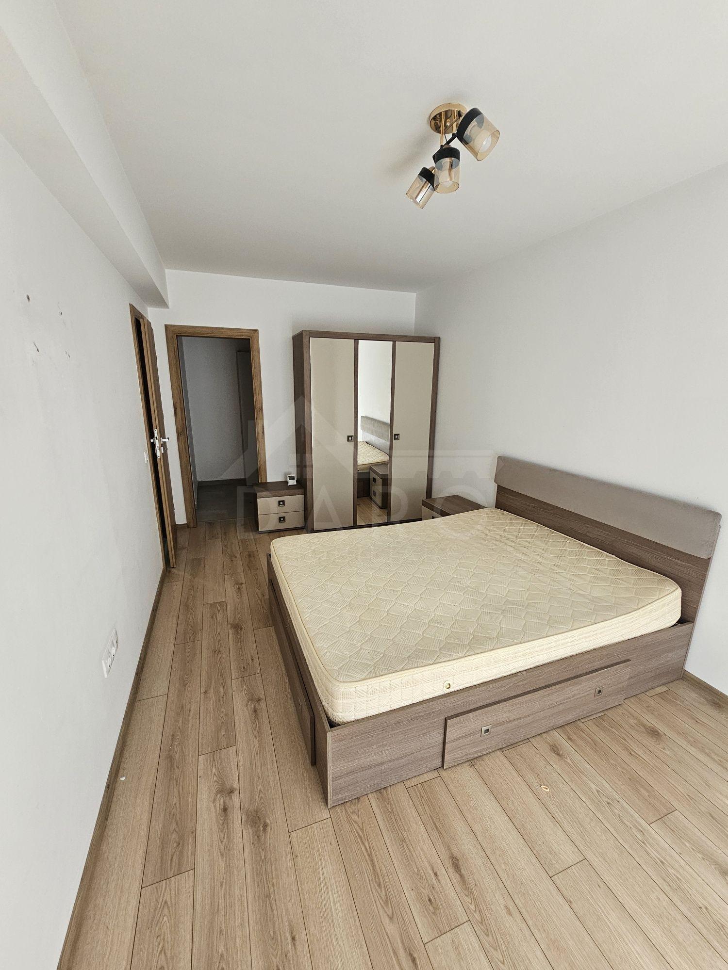 Proprietar Inchiriez apartament doua camere Maurer - 2