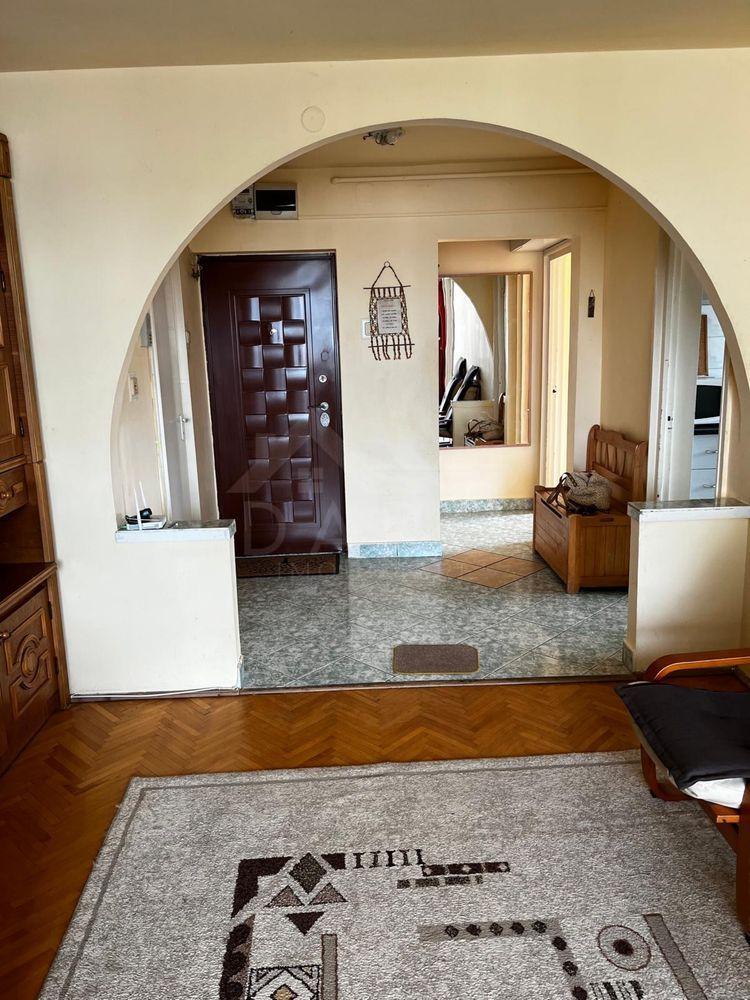 Apartament 3 camere luminos, gata de mutare | Dâmbu Pietros, str. Parângului - 2
