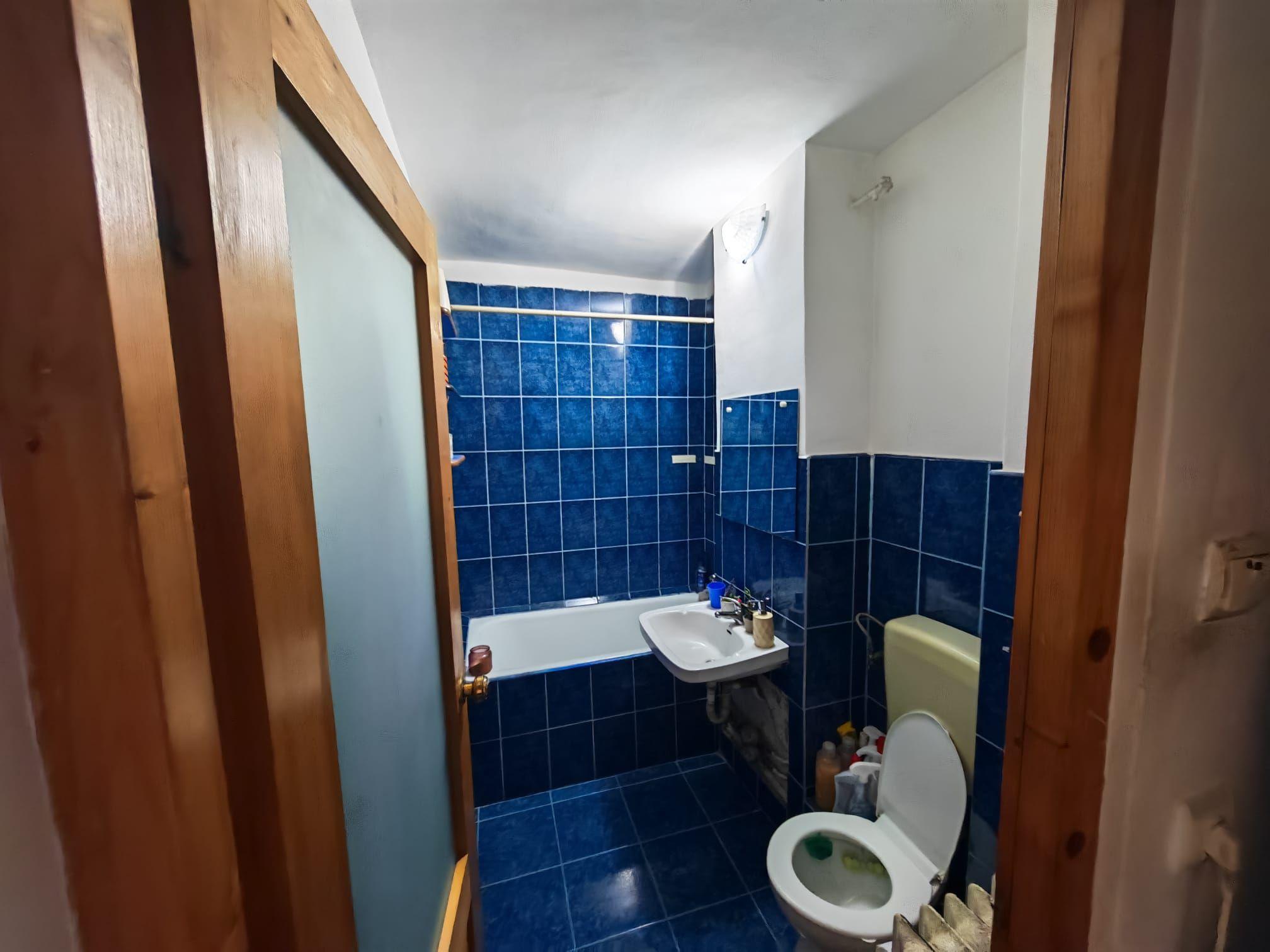 Garsoniera, 32 mp, Nufarul Oradea. 62 000 E. Comision 0 - 5