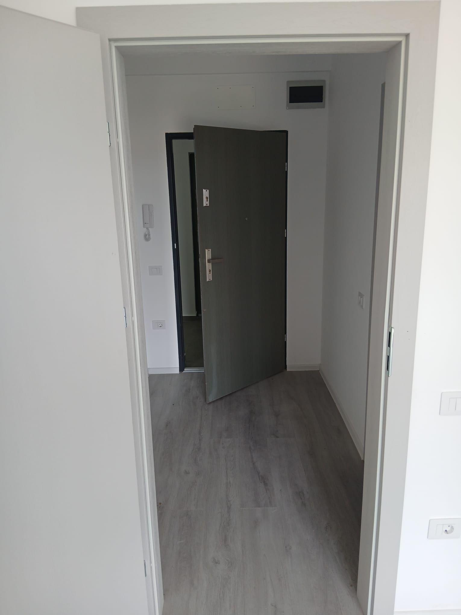 Apartament nou, 2 camere, Băile Felix. 80 000 E. Comision 0 - 4