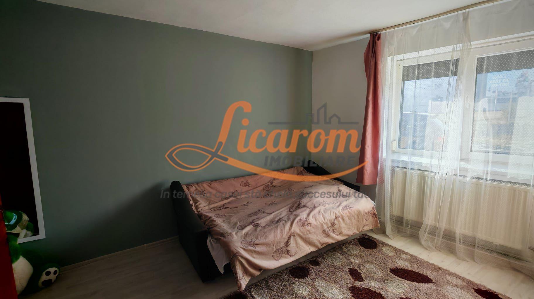 Corp de casa 4 camere zona Nicopole,curte comuna cu 1 familie. - 6