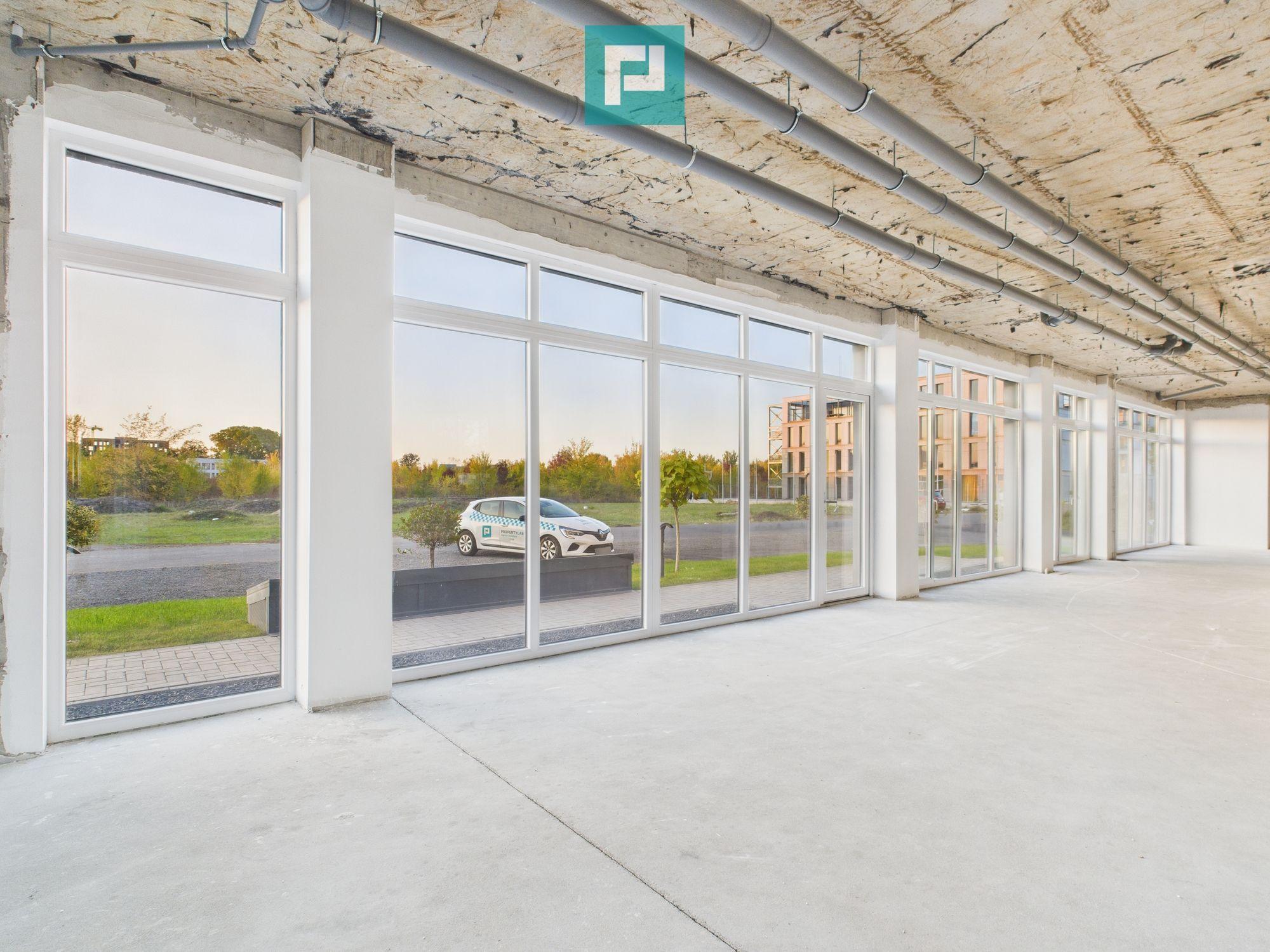 Spațiu comercial 178 mp + 5 parcări, Zona Aradului - 3