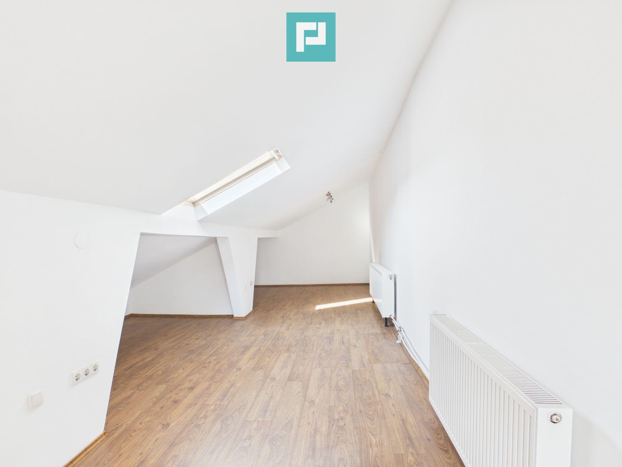 Casă renovată ultracentral | Str. Primăriei - 17