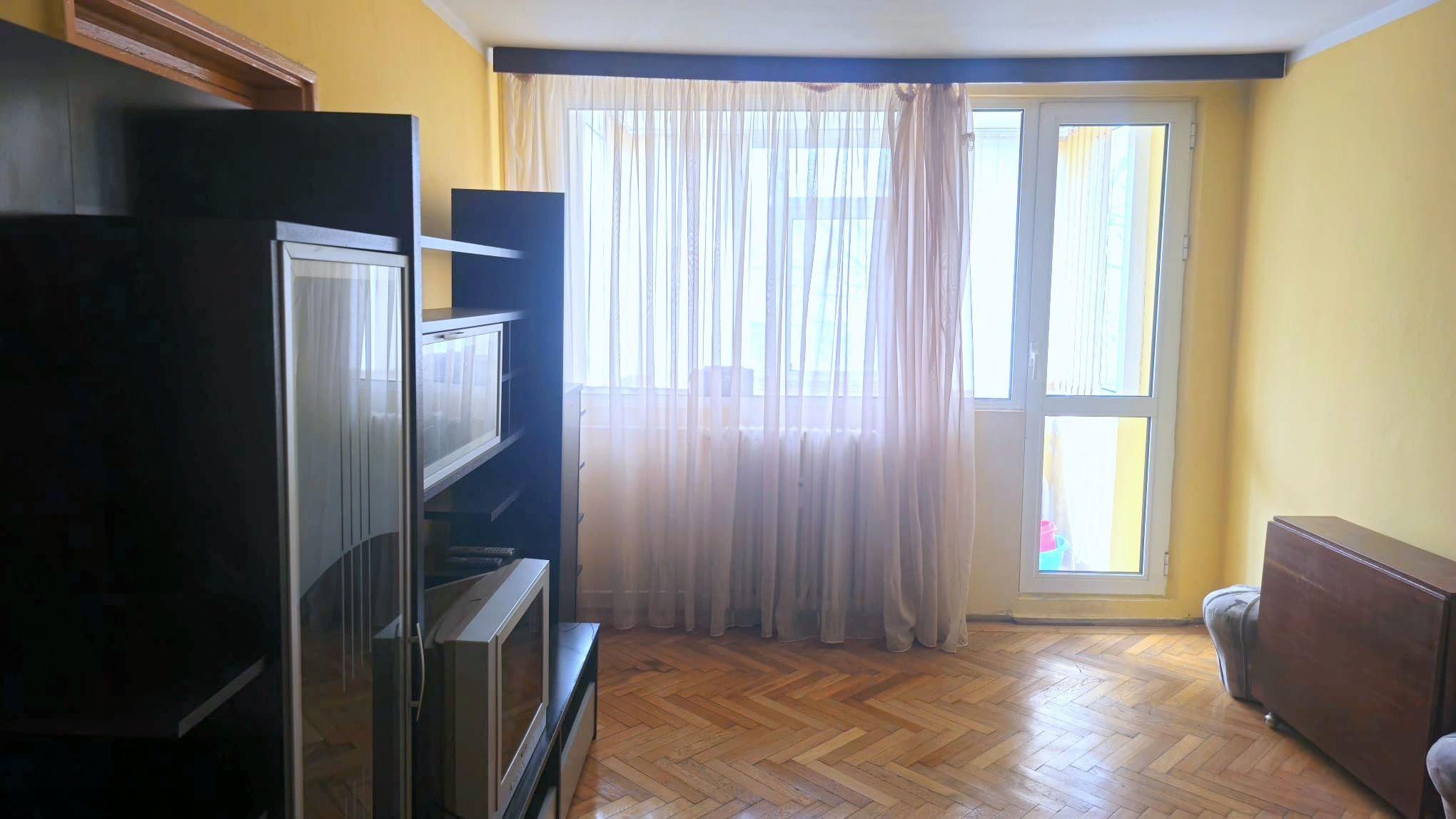 Apartament 3 camere de vanzare - Tiglina 1 - Strada Saturn - Etaj 2 - 2