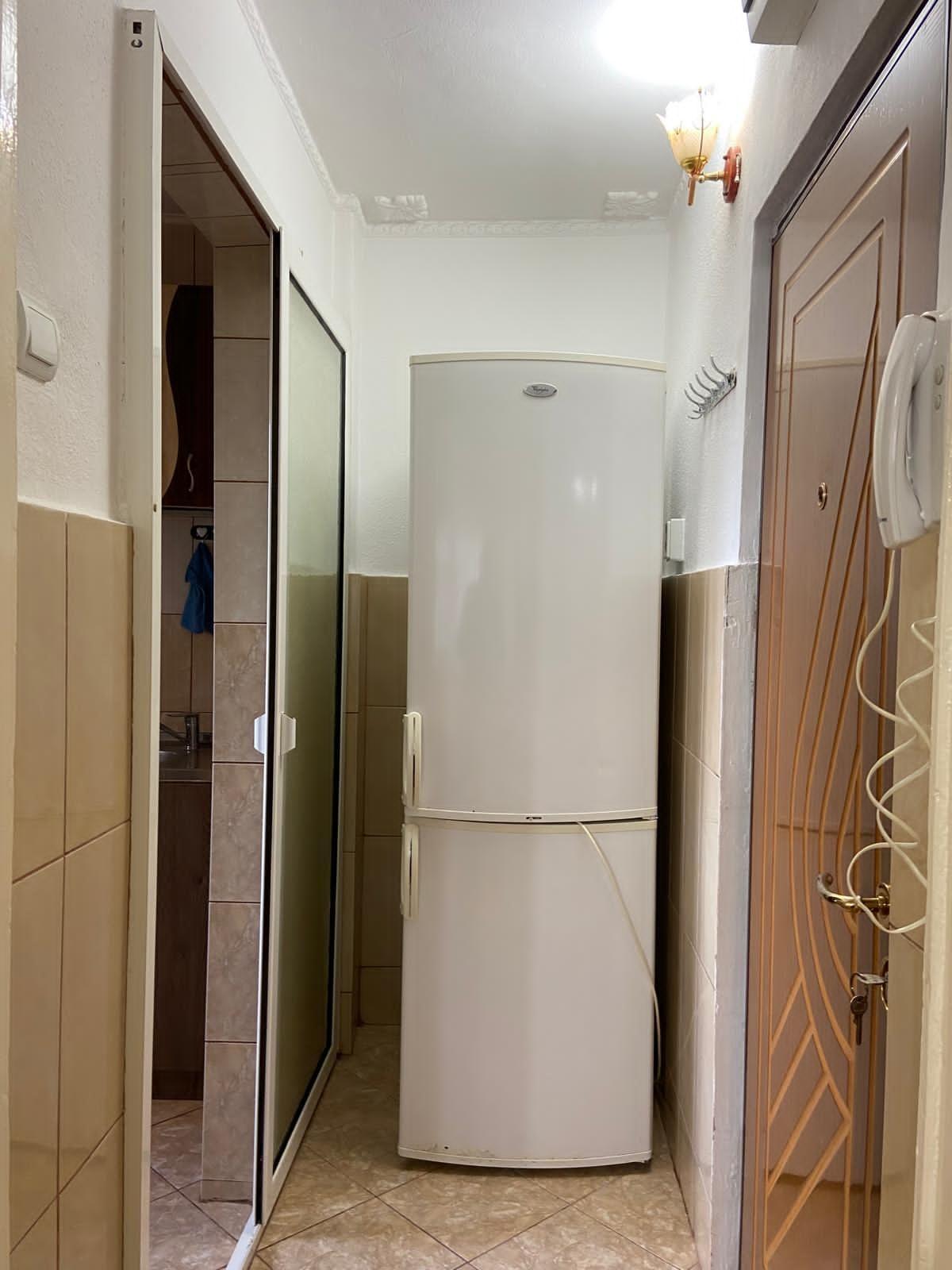 De vanzare apartament cu 2 camere mobilat si utilat, Micro 38, etaj 3 - 10