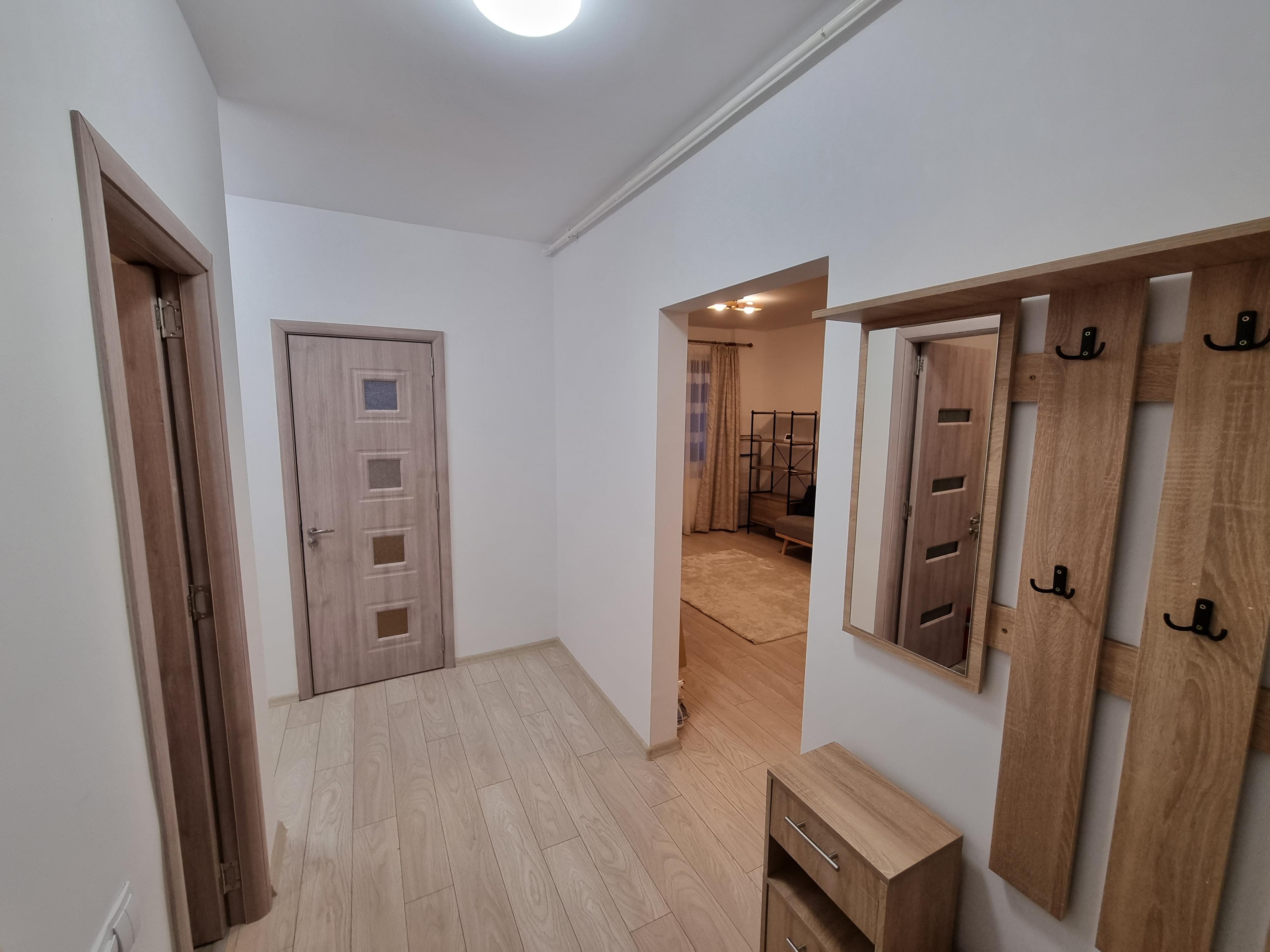 Dau în chirie partament spațios de 2 camere în zona Păcii - 10