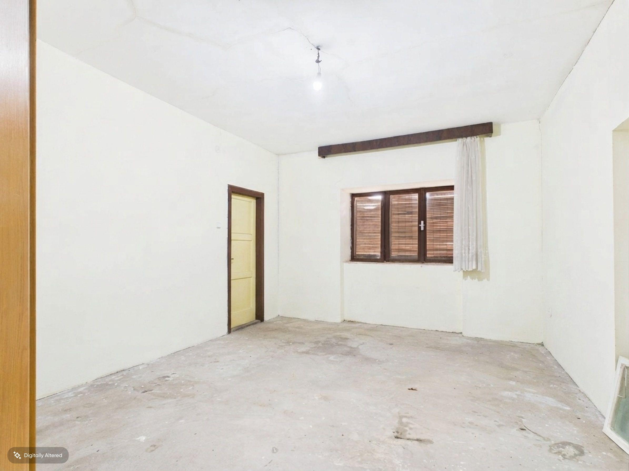 Conac rustic cu 7 camere în Covăsânț și teren 9 ha - 7