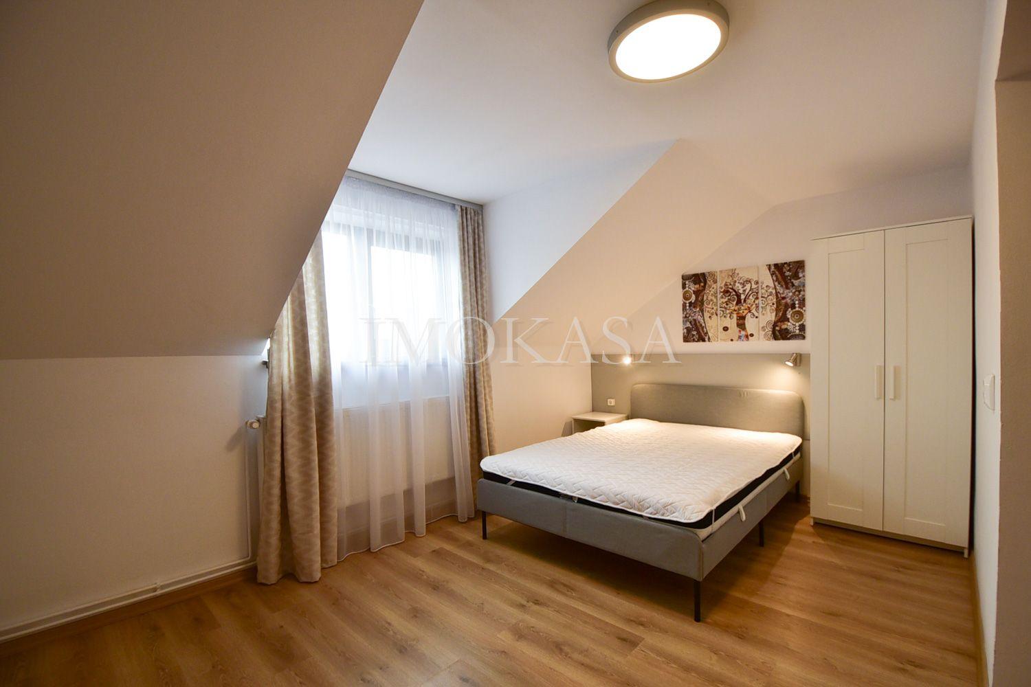 Vila 7 camere , suprafata de 270 mp gradina si gazraj, zona Strand - 6