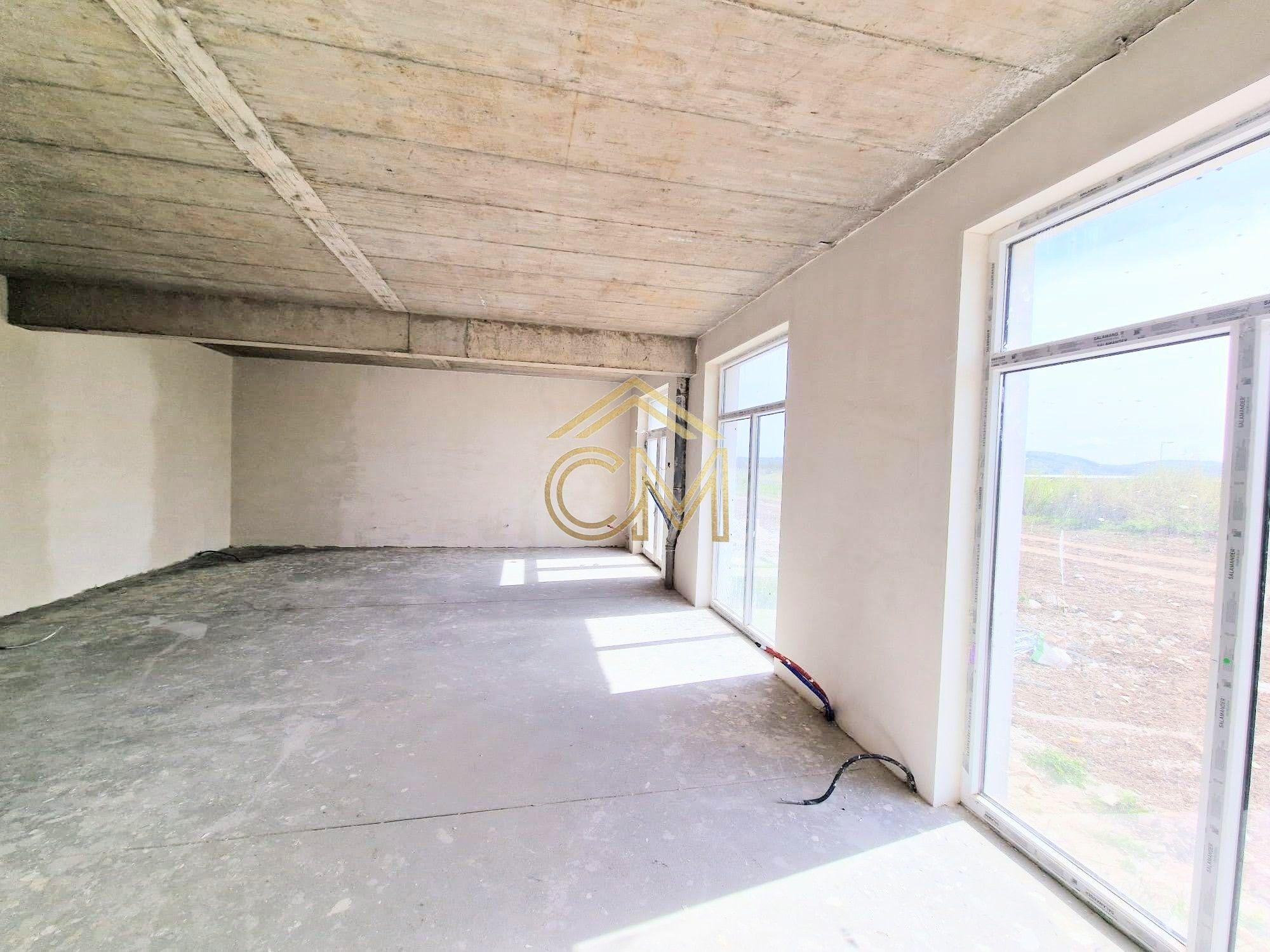 Spatiu Comercial-160MP Construiti-Parter-6 Parcari - 4