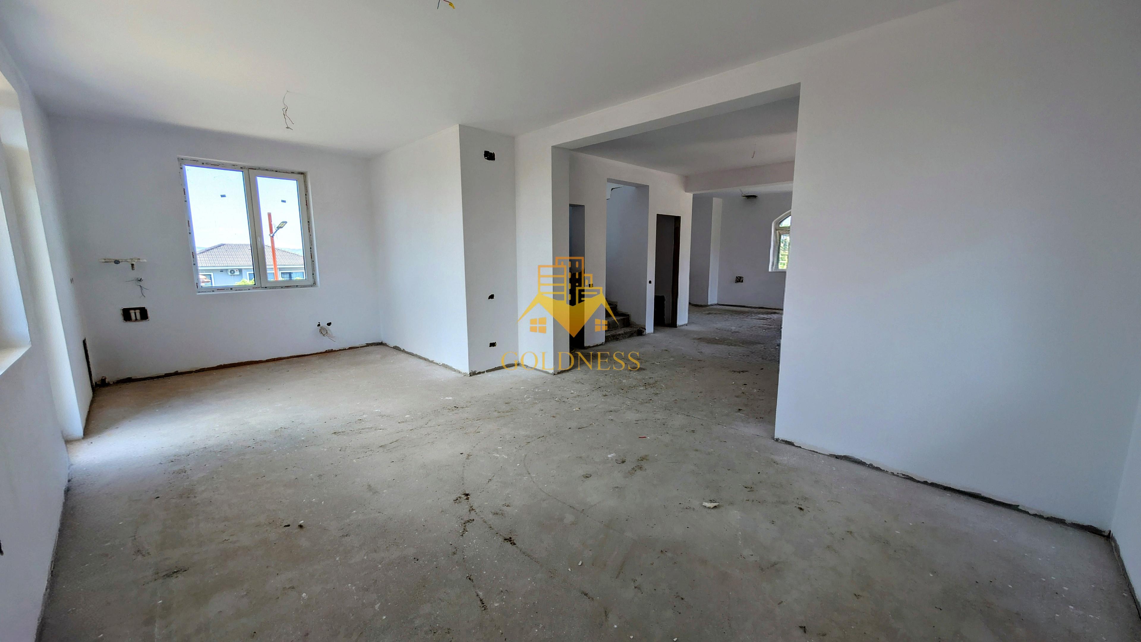 Comision 0%! Vila, 4 Camere, Dezmir, Constructie Noua, 450 mp, 4 Bai - 4