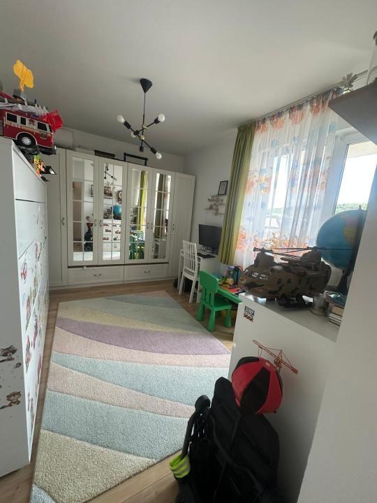 Apartament de vanzare 3 camere, 66 mp, 2 bai, balcon, 2 parcari - 7