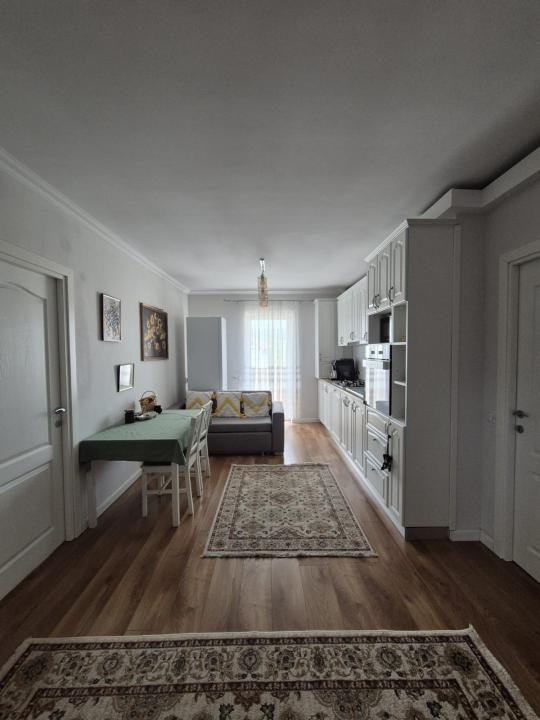 Apartament de vanzare 3 camere, 66 mp, 2 bai, balcon, 2 parcari - 4
