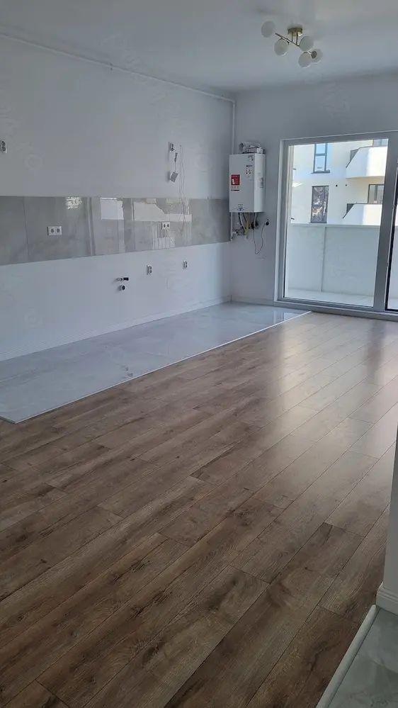 Apartament de vanzare 2 camere, etaj intermediar, terasa, garaj - 1