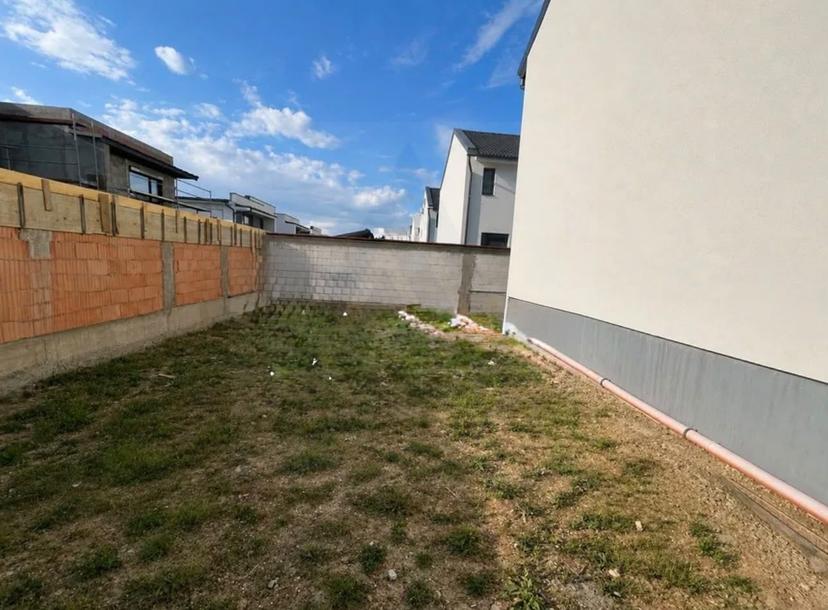 Casa moderna 3 camere 2 bai P+1+Pod si teren 240 mp in Arhitectilor