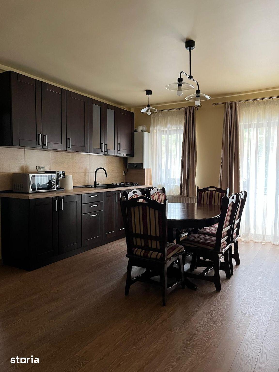 Apartament 3 camere, terasă, balcon închis, parcare - 1