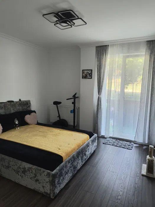 Apartament 3 camere, 2 bai, balcon, Teilor - 3