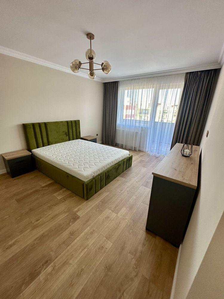 Apartament de vanzare 3 camere decomanda, balcon, parcare - 4