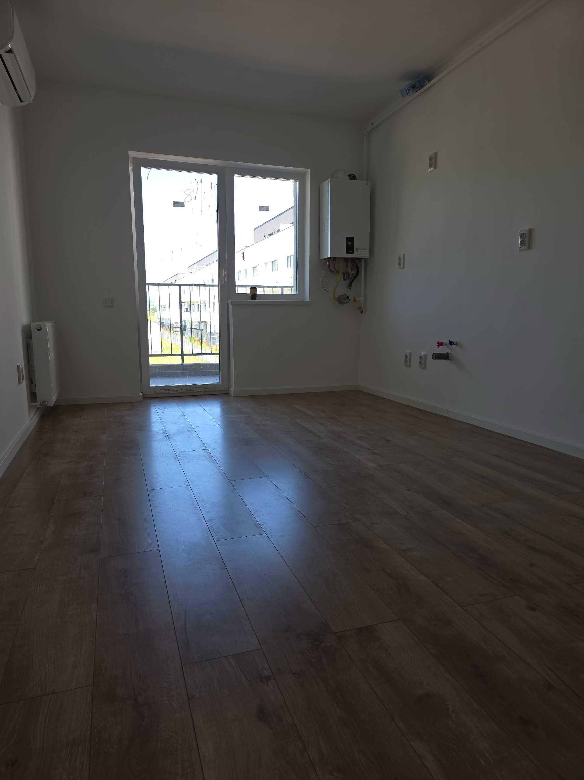 Apartament 2 camere, balcon, etaj intermediar, Terra - 4