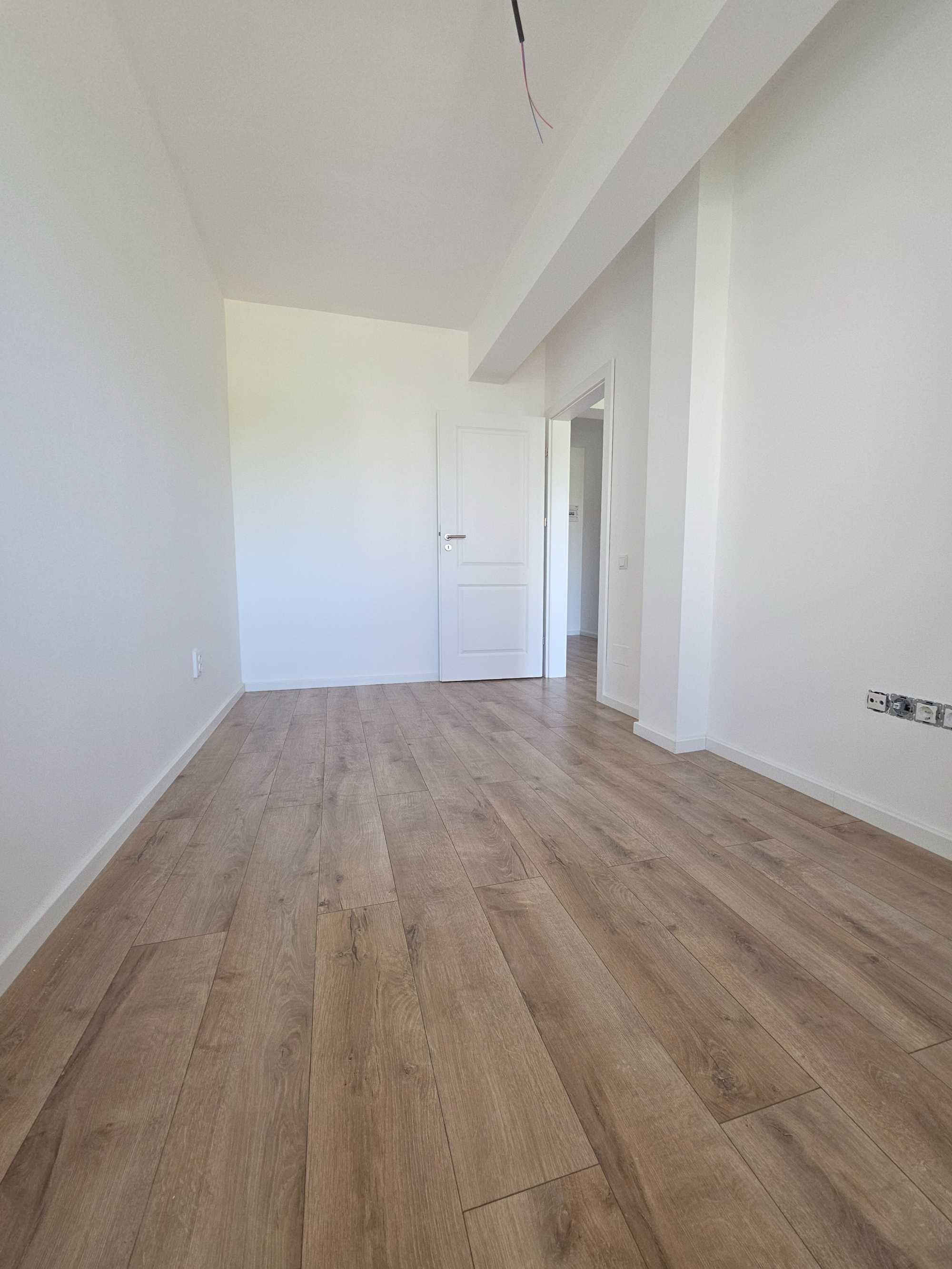 Apartament 2 camere, balcon, etaj intermediar, Terra - 2