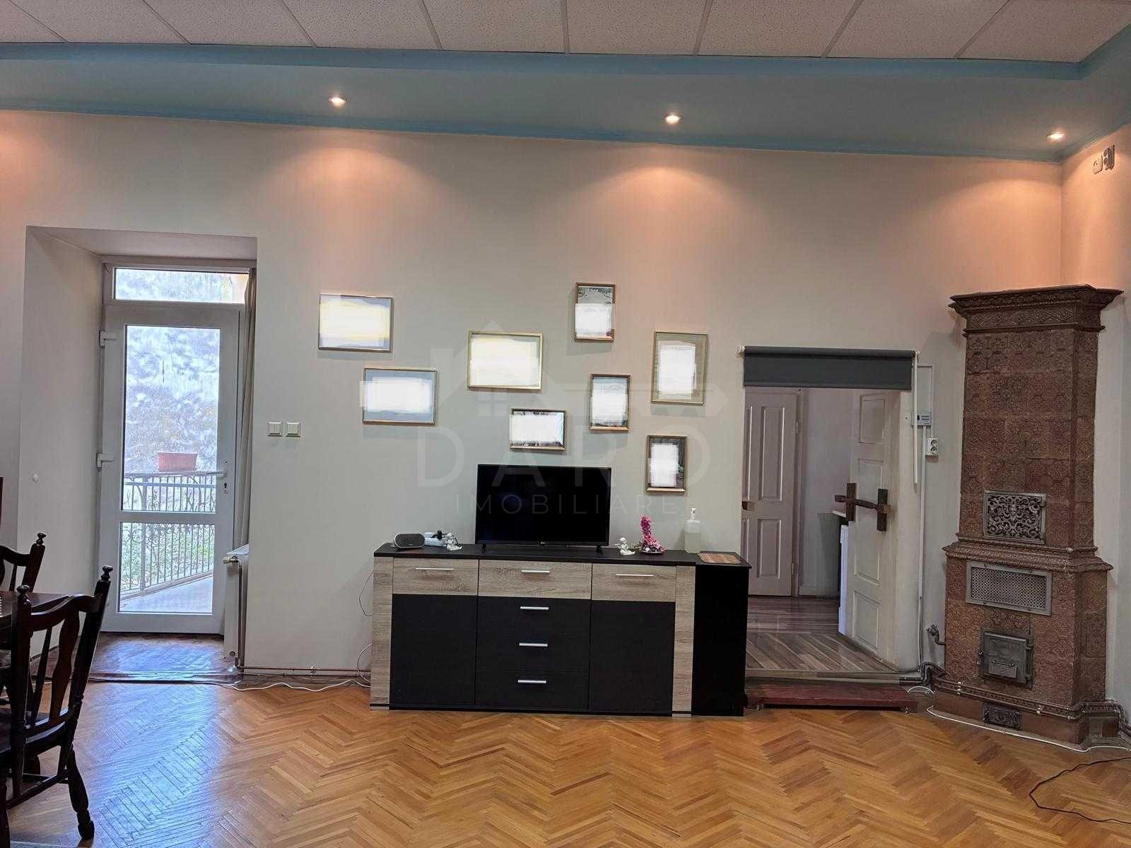 Vand apartament cu 3 camere zona ultracentral, Targu Mures - 1