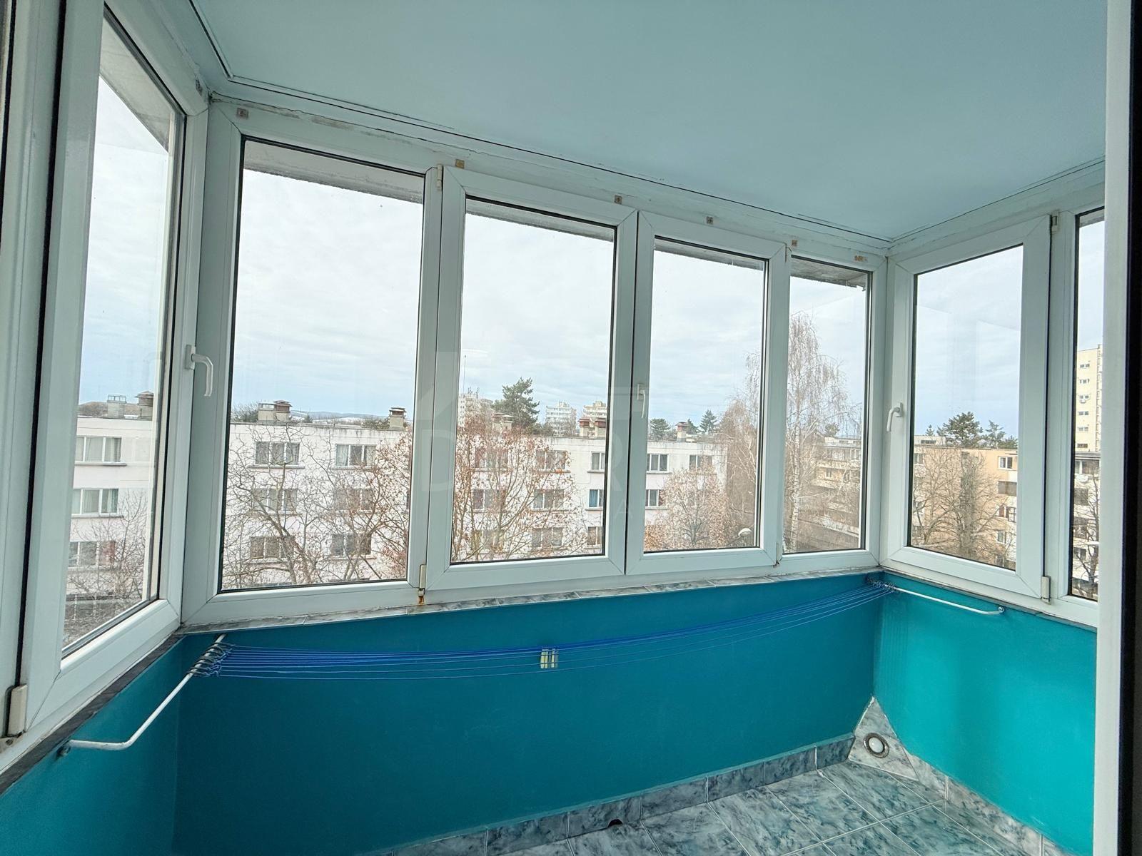 Apartament cu 2 camere de închiriat în Cornişa - 9