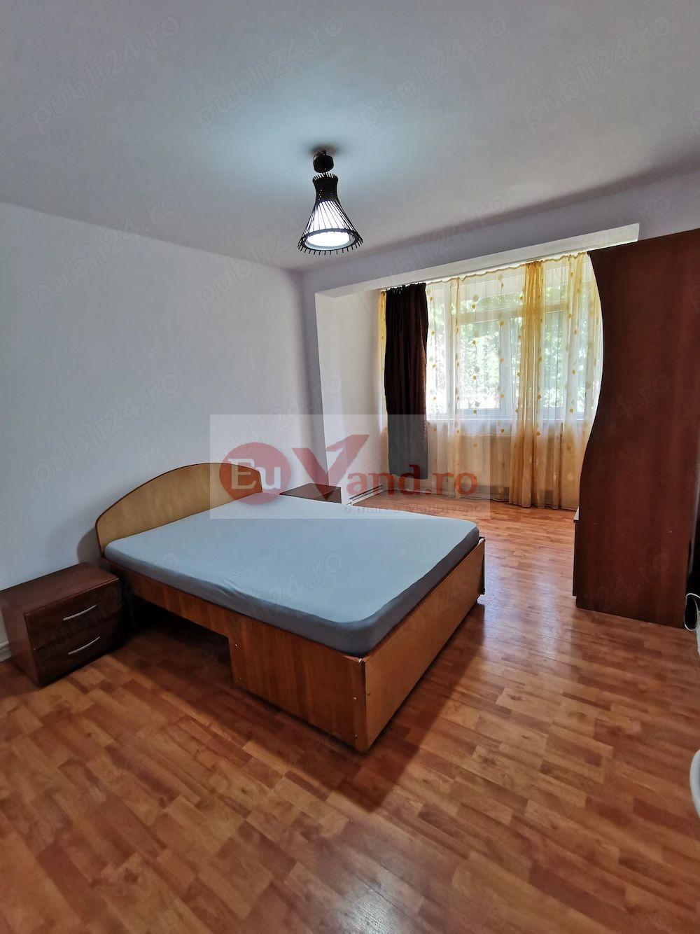 De inchiriat apartament 3 camere, parter, zona Constructorilor, 400 Euro - 1